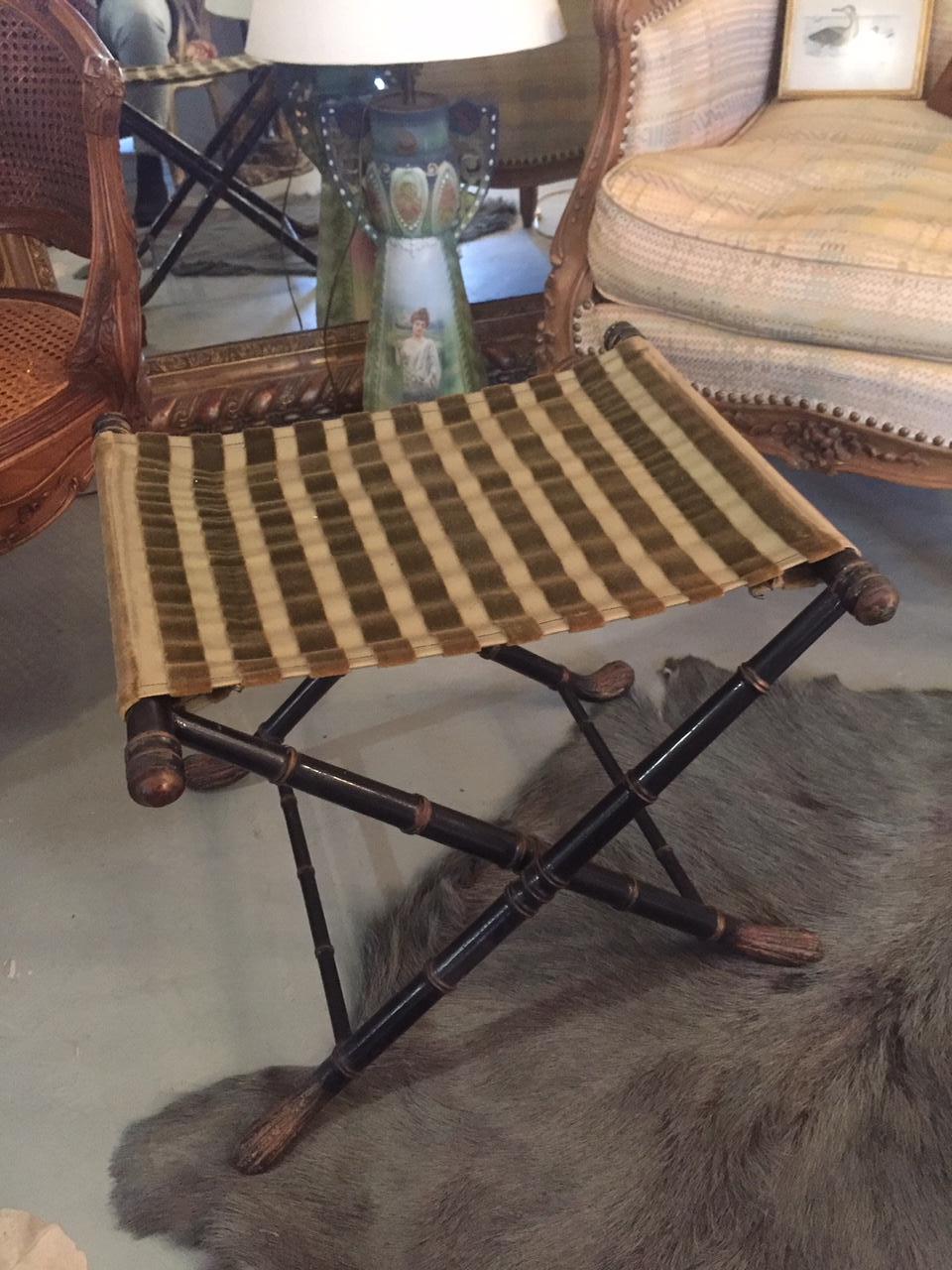 French Napoleon III Tray with His Wooden Tripod In Good Condition In LEGNY, FR
