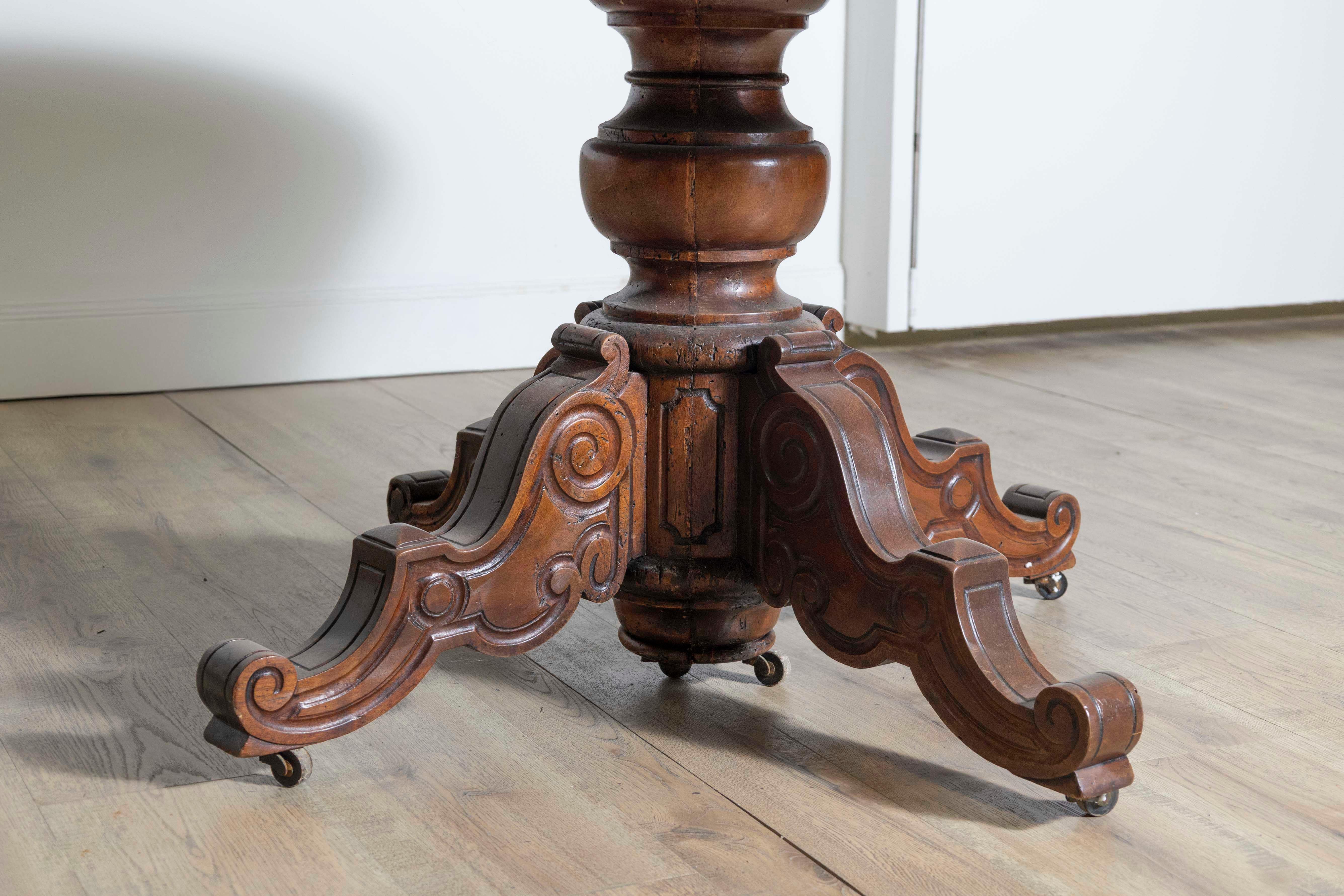 Wood French Napoléon III Walnut Pedestal Table with Carved Feet from the 1850s For Sale