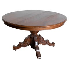 Tavolo con piedistallo in noce di Napoléon III con piedi intagliati del 1850