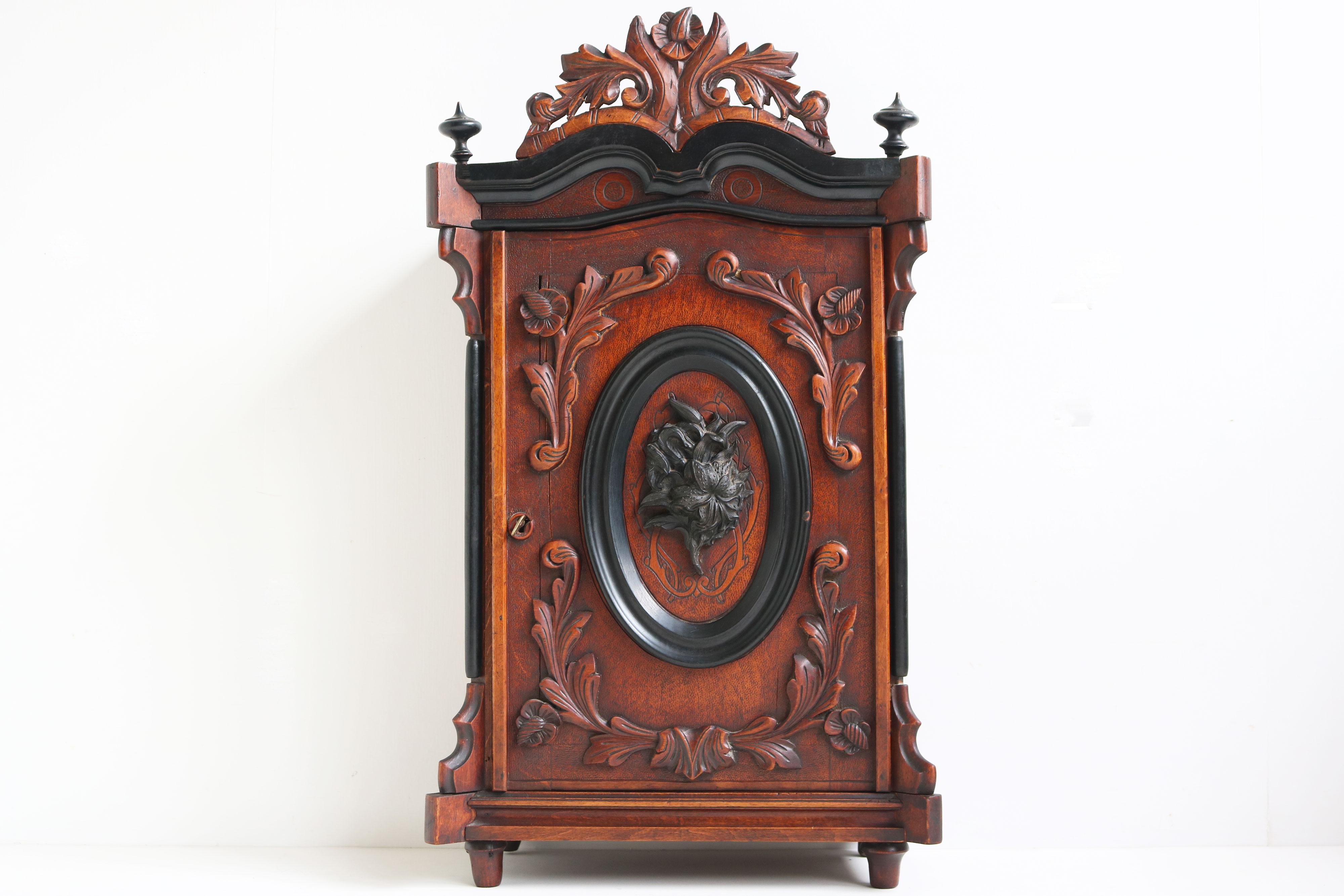 Rare 19th century antique French Napoleon lll Tobacco / cigar humidor Wall cabinet / table cabinet. 
Fully hand carved with floral decorations and wood carvings with ebonized details. 
The interior offers 6 compartments to dry your cigars / tobacco