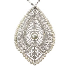 French Natural Pearls & 3.00 Carat Diamond 18 Karat White Gold Pendant Necklace