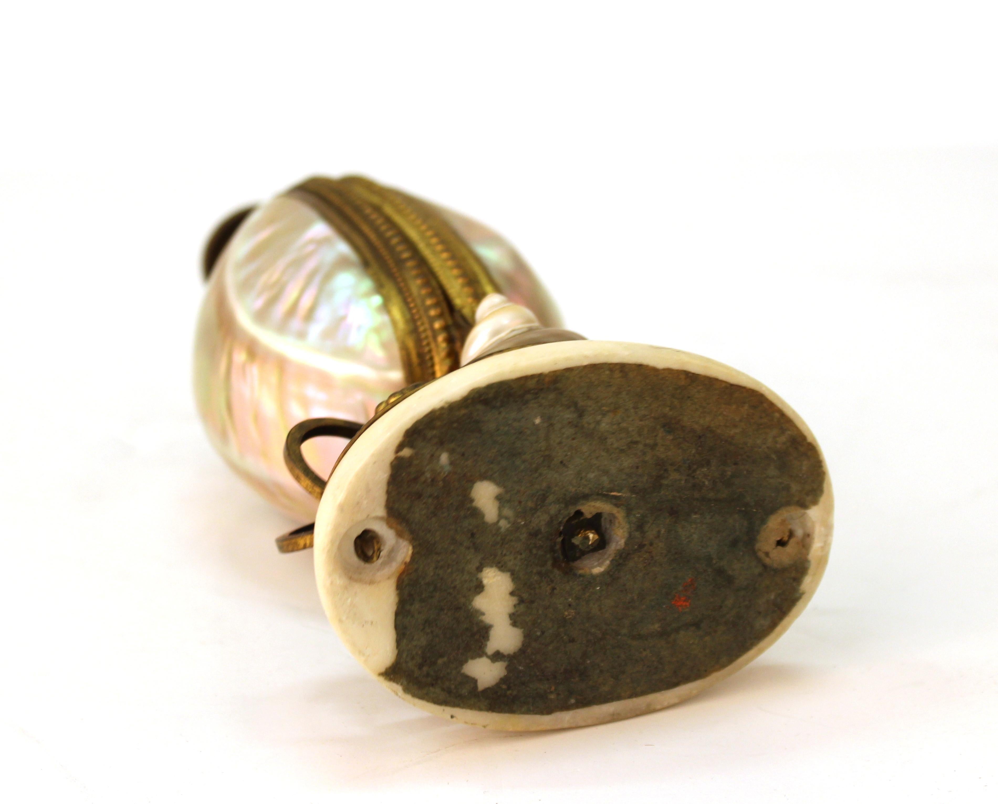 French Nautilus Shell and Ormolu Gilt Metal Mounted Egg-Shaped Mechanical Holder 7