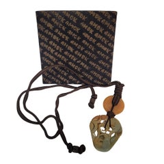 French necklace or sautoir in jadeite and agate, silk thread