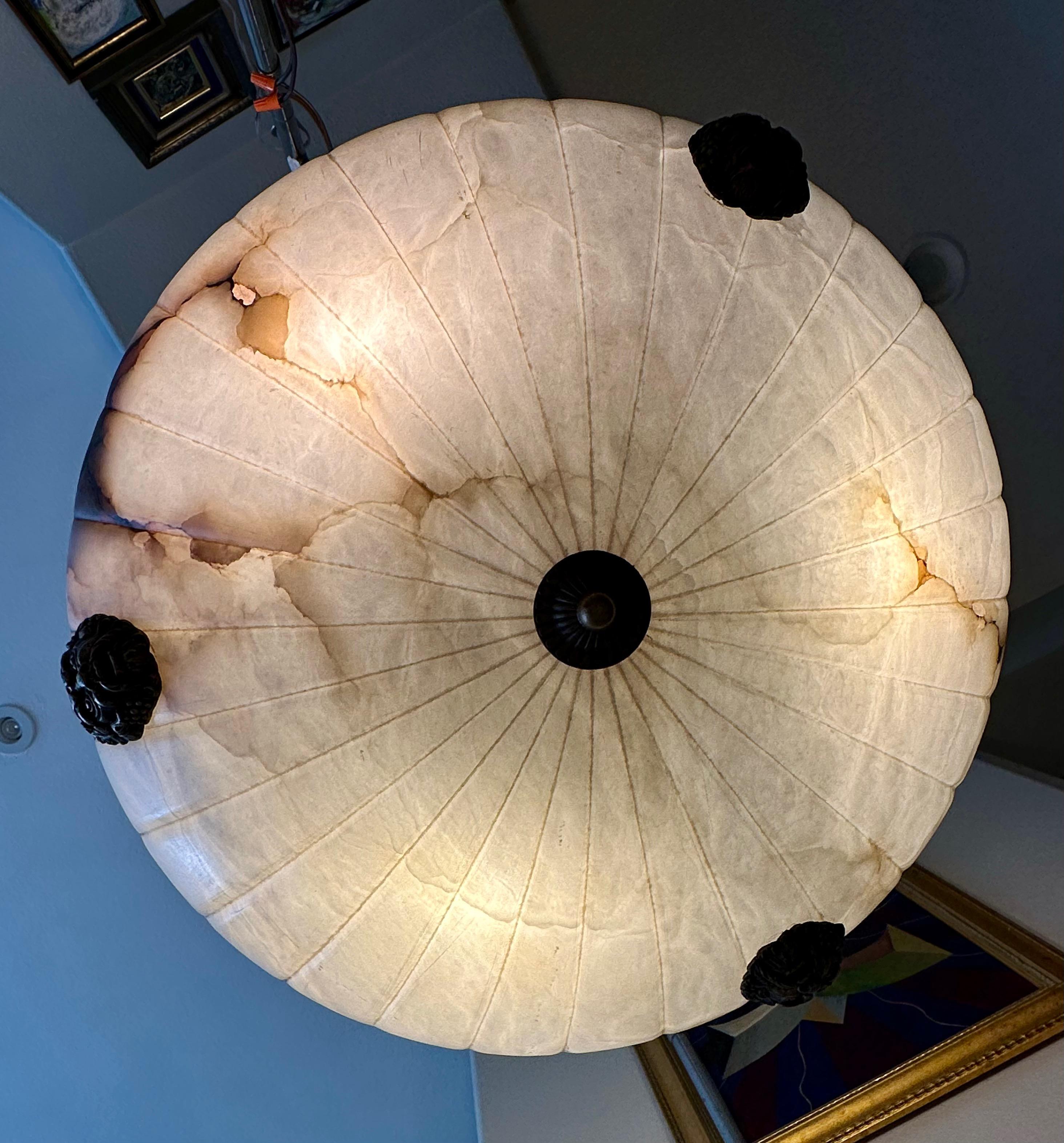 French Neo-Classic Style Alabaster Pendant Chandelier in vendita 5
