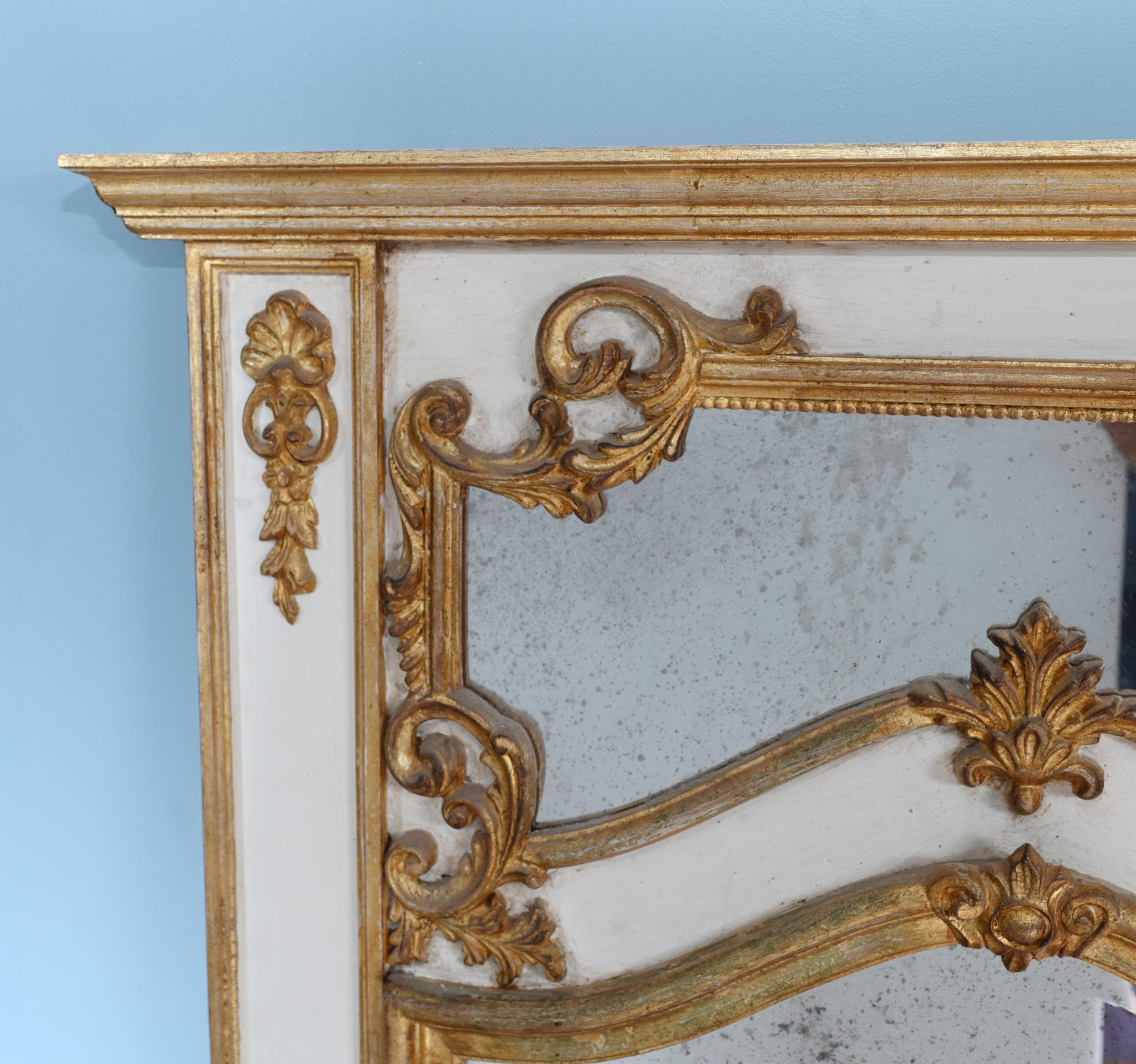Miroir néo-classique Louis XVI peint Bon état - En vente à Potters Bar, GB