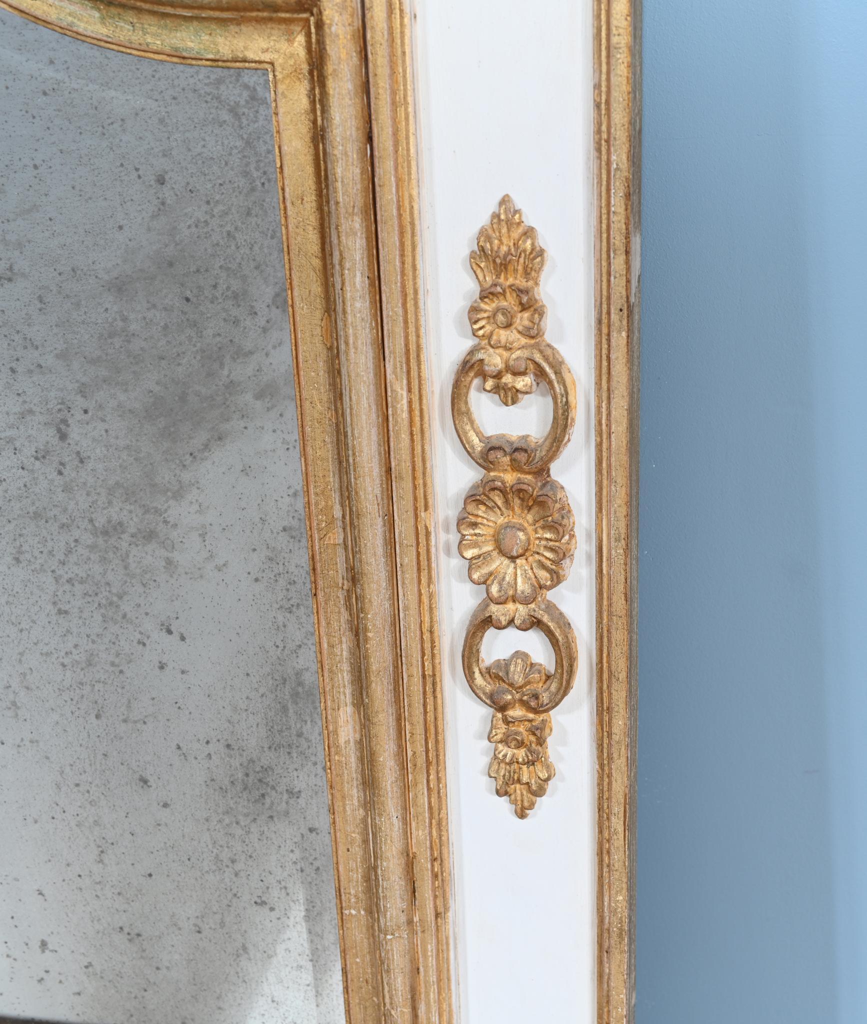Début du 20ème siècle Miroir néo-classique Louis XVI peint en vente