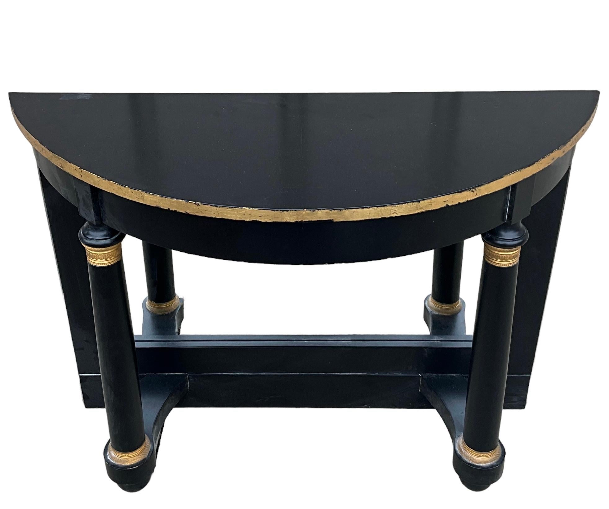 20ième siècle Tables consoles noires et bronze doré de la Maison Jansen de style Classic -S/2 en vente
