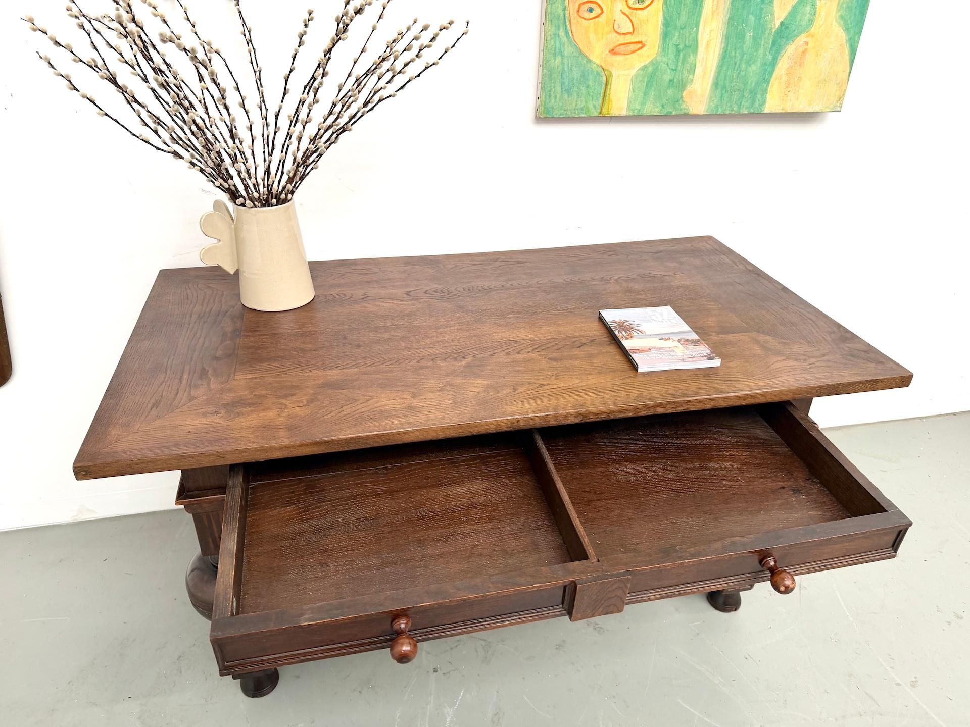 French neo-Renaissance solid oak desk, circa 1900. For Sale 6