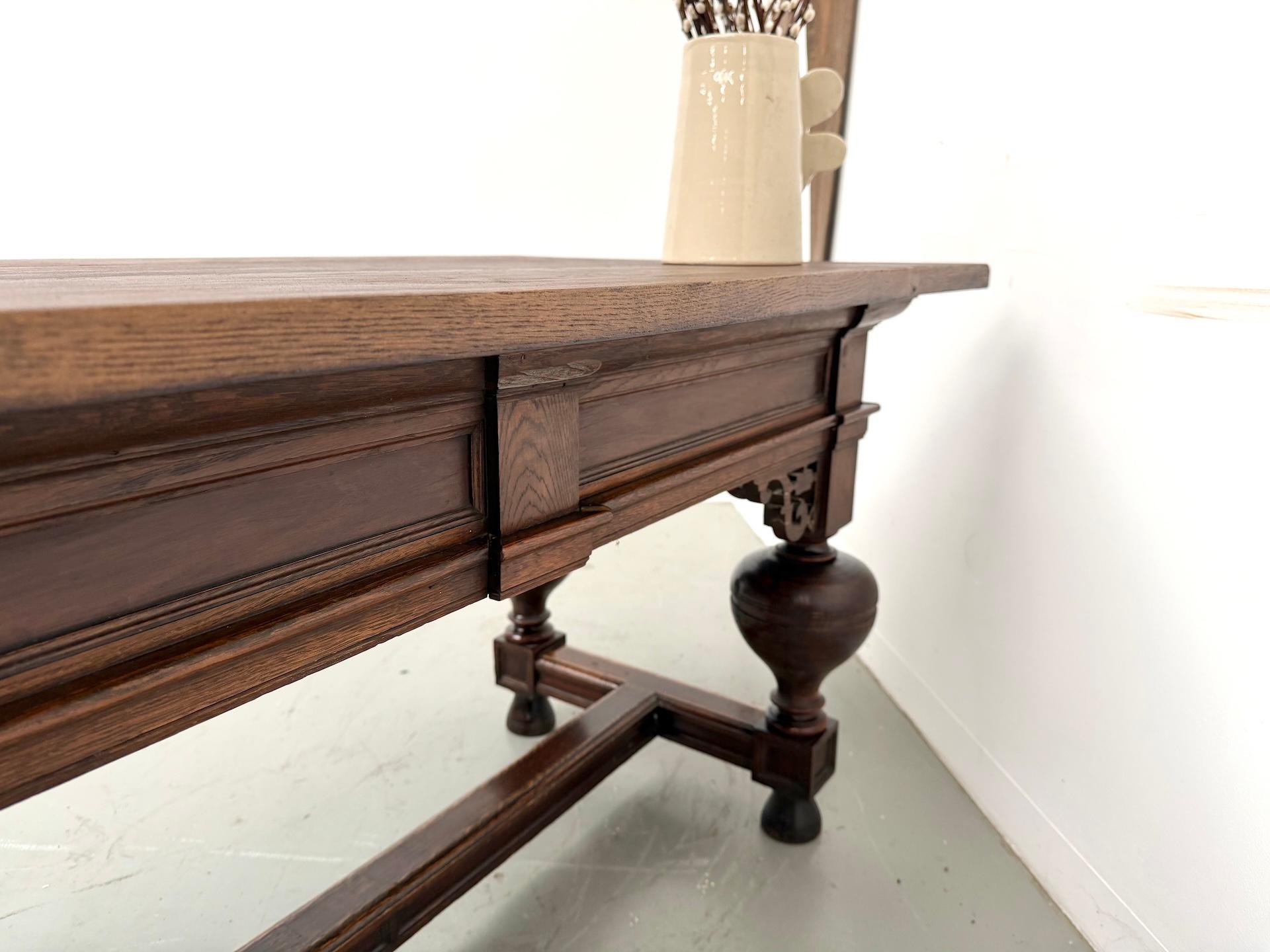 French neo-Renaissance solid oak desk, circa 1900. For Sale 12