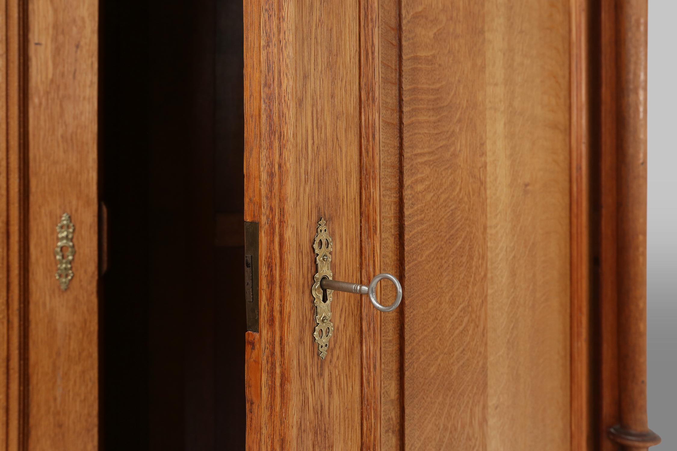 Début du 20ème siècle Armoire néo-renaissance française, années 1900 en vente