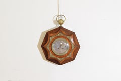 Orologio da parete ottagonale francese neoclassico in radica di noce e ottone, seconda metà del XIX secolo
