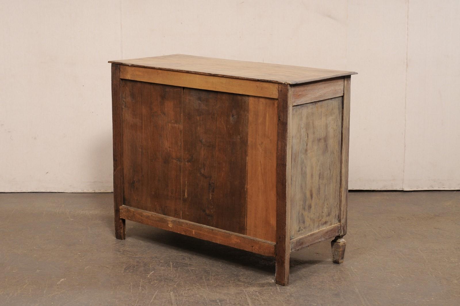 Commode neoclassica francese con dettagli ben curati, XIX sec. in vendita 1