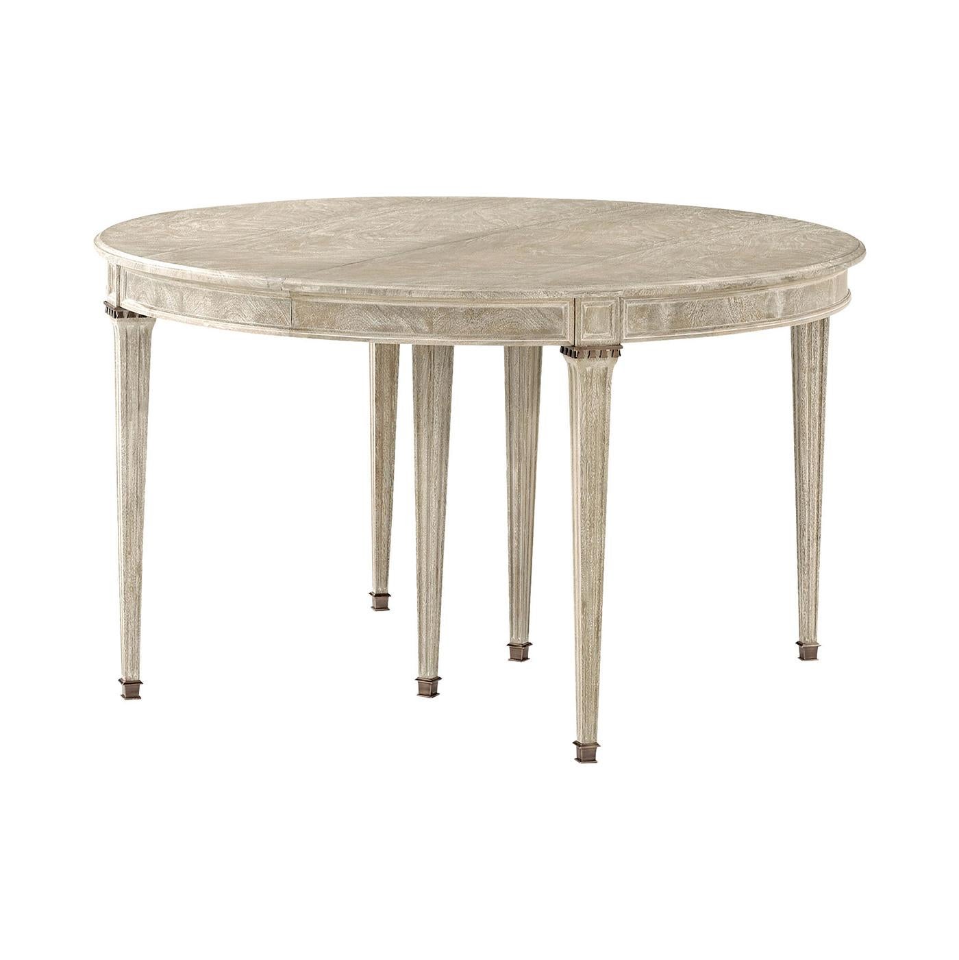 Französischer neoklassizistischer Ausziehtisch (Louis XVI.) im Angebot