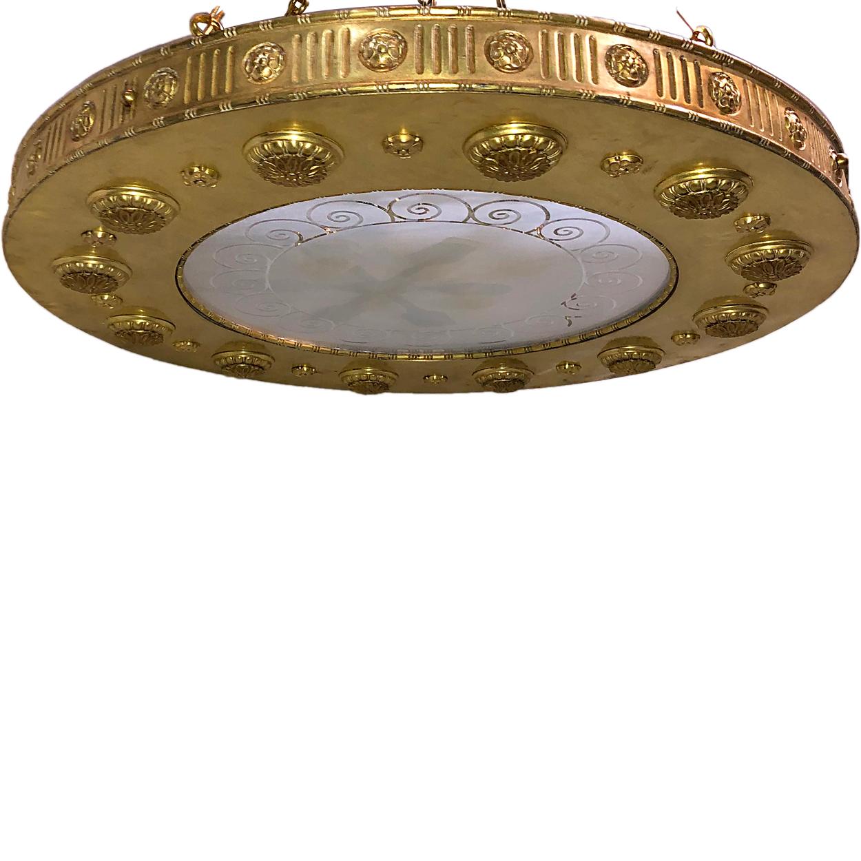 French Neoclassic Gilt Bronze Light Fixture In Good Condition In New York, NY