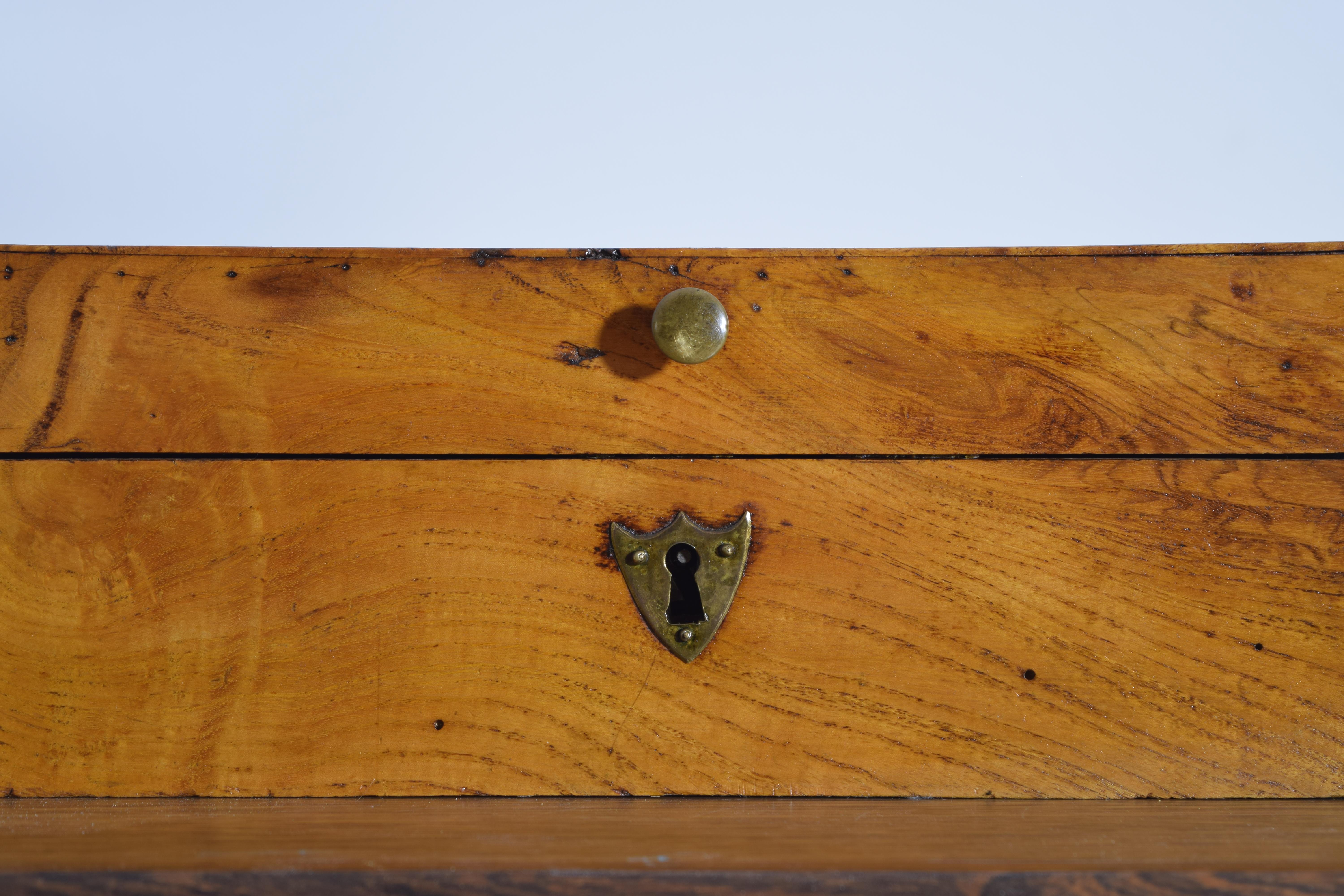 Milieu du XIXe siècle Boîte à charnières en bois d'érable, 2e quart du 19e siècle en vente