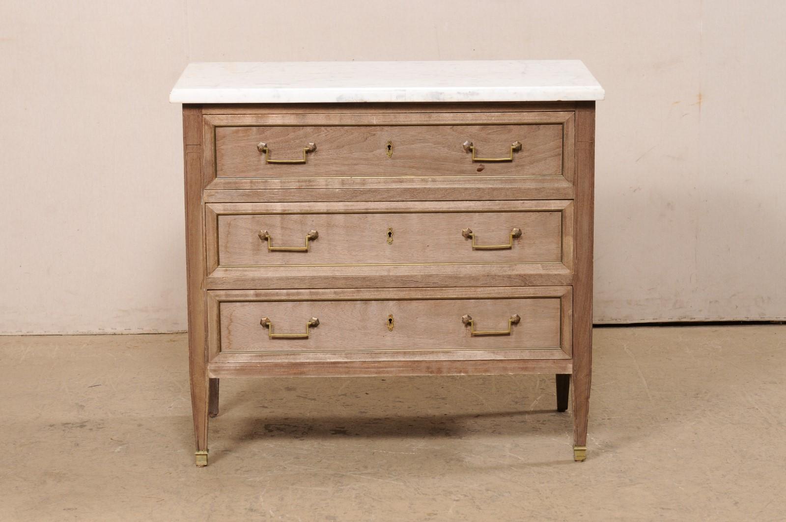 French Neoclassic Style Commode W/White Marble Top and Brass Trimmings For Sale 7