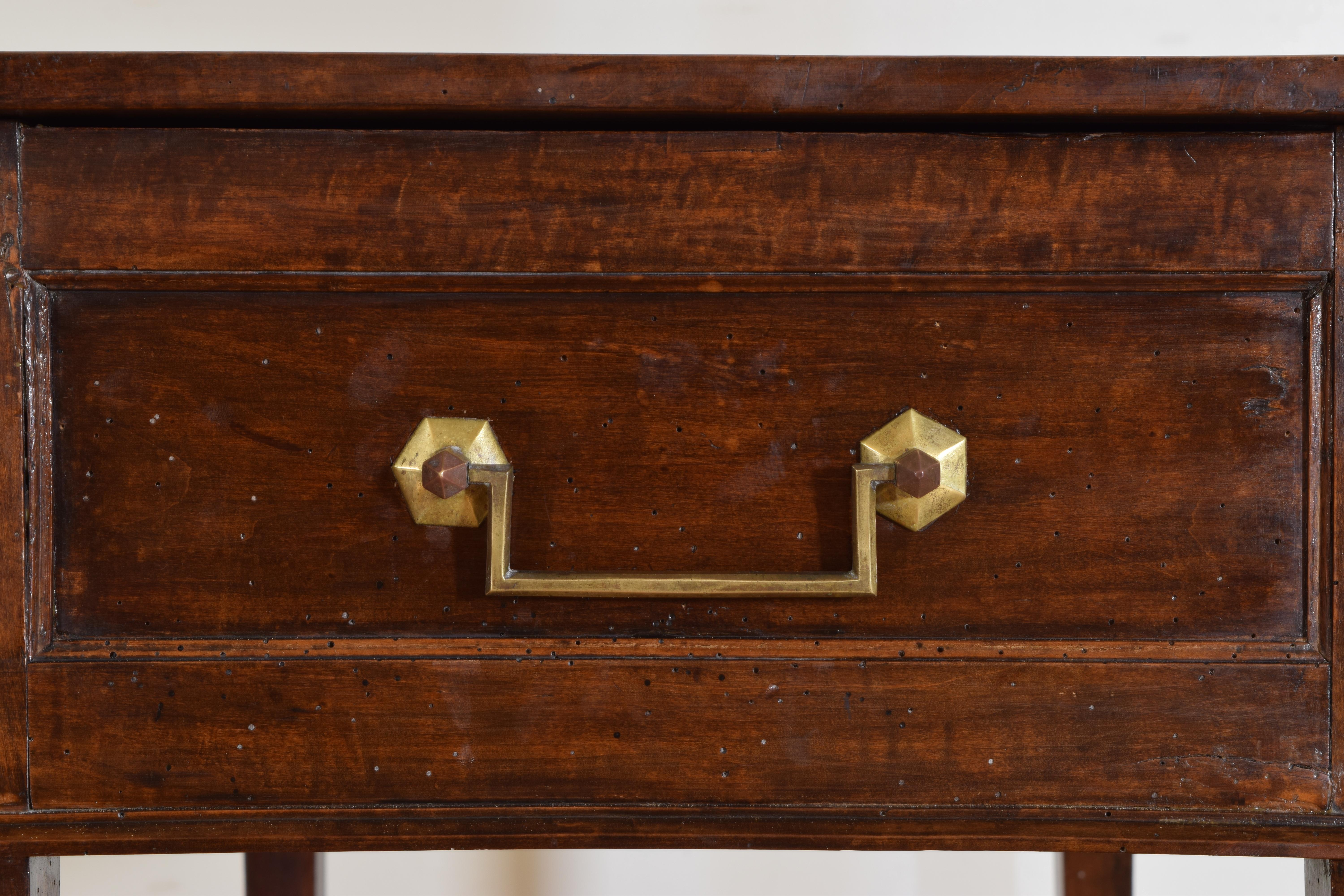 French Neoclassic Walnut Hinged Top & Brass Handled Vanity Table, ca. 1825 For Sale 3