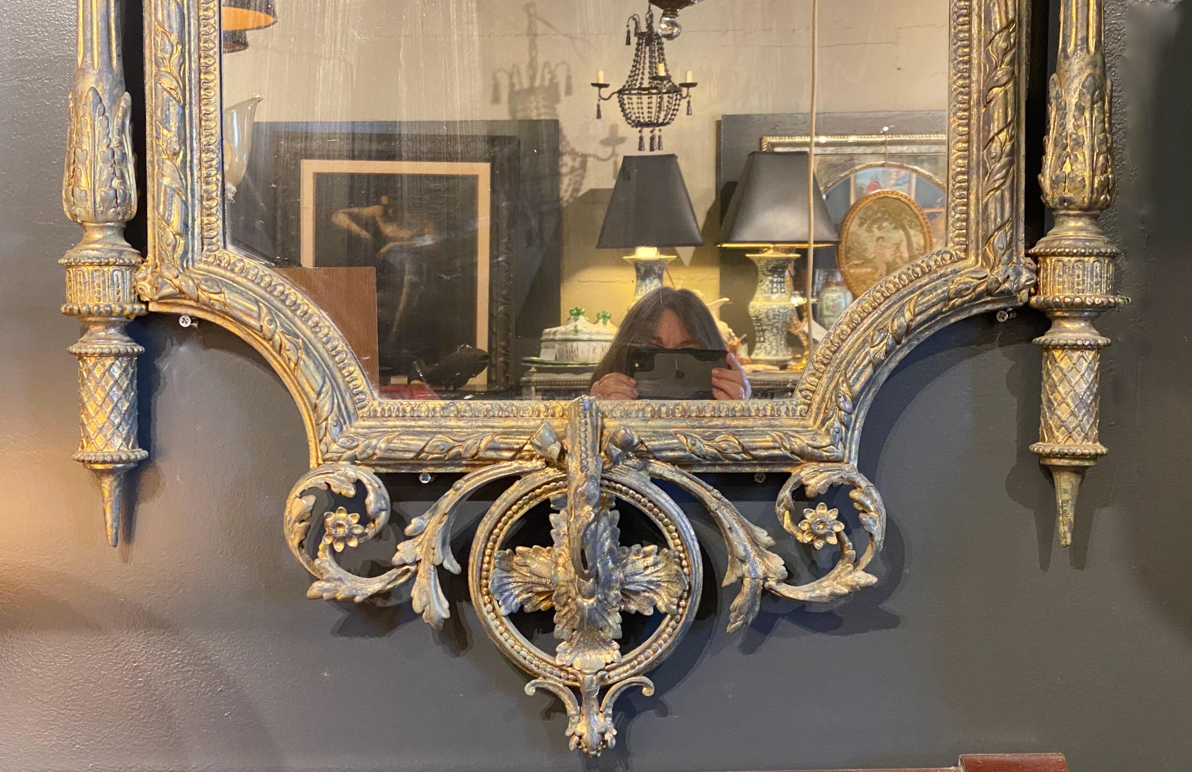 Fin du XIXe siècle Miroir néoclassique français du 19ème siècle en bois doré en vente