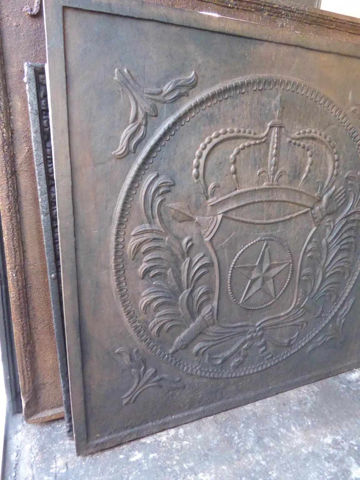 French Neoclassical 'Arms of France' Fireback, 18th Century In Good Condition In Amerongen, NL