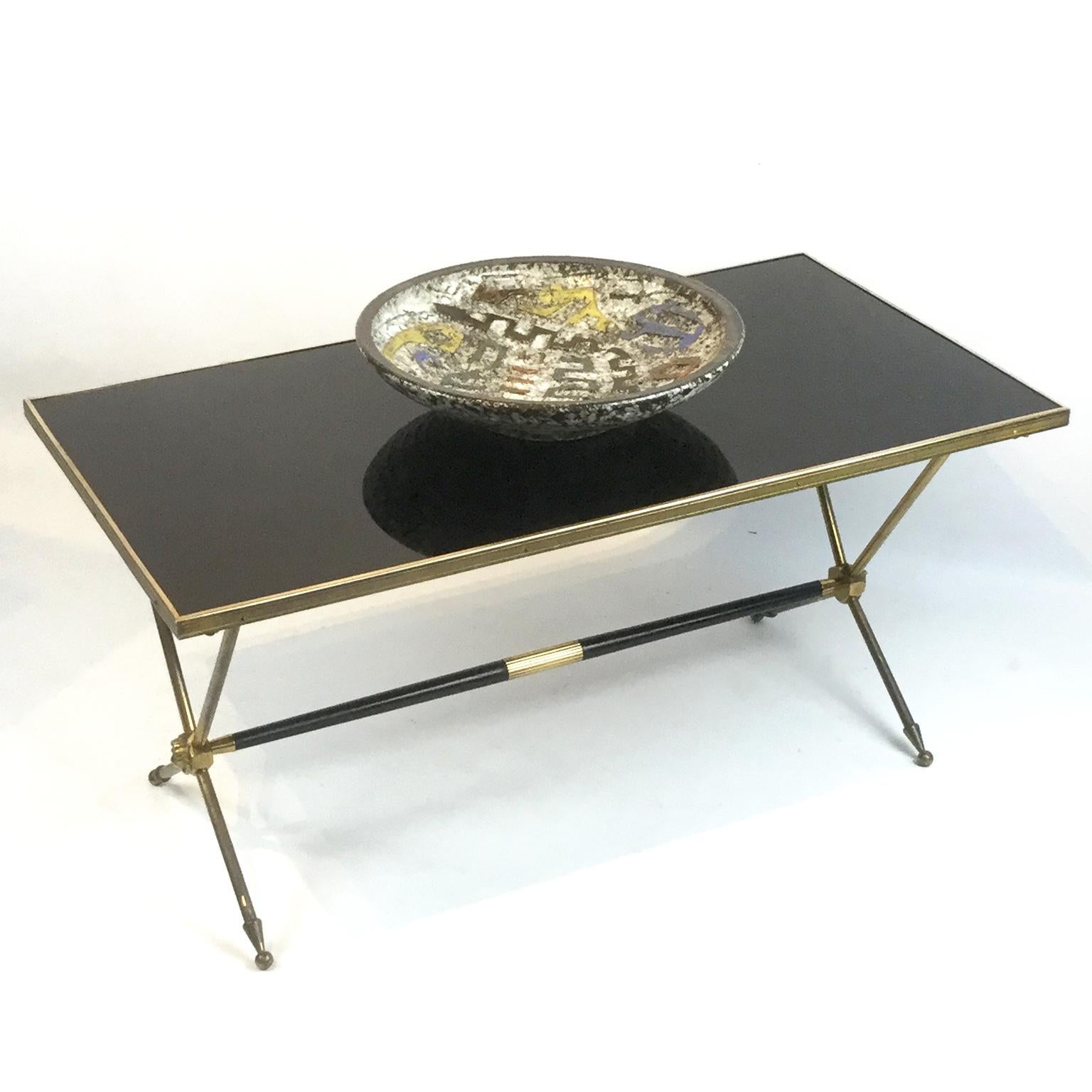French Neoclassical Brass and Opaline Coffee Table by Raphaël, 1960s In Good Condition In London, GB