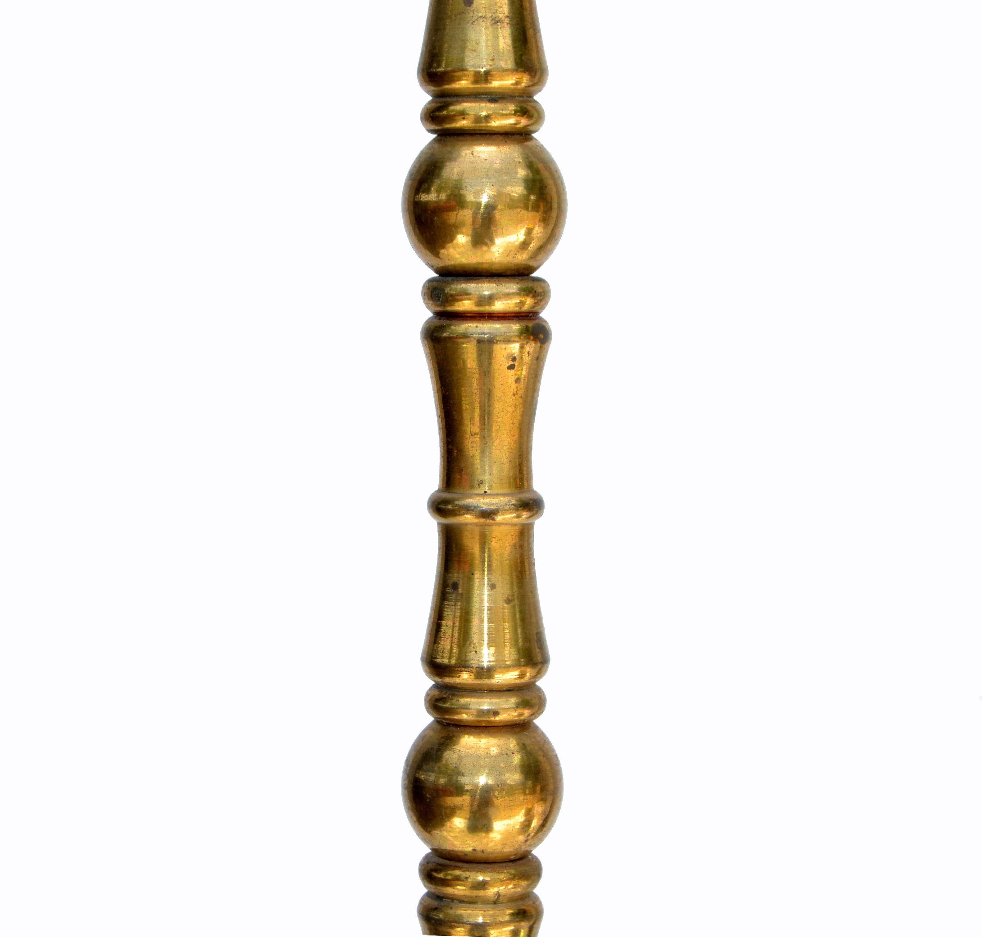 French Neoclassical Bronze and Brass Maison Baguès Floor Lamp, 1950 In Good Condition For Sale In Miami, FL