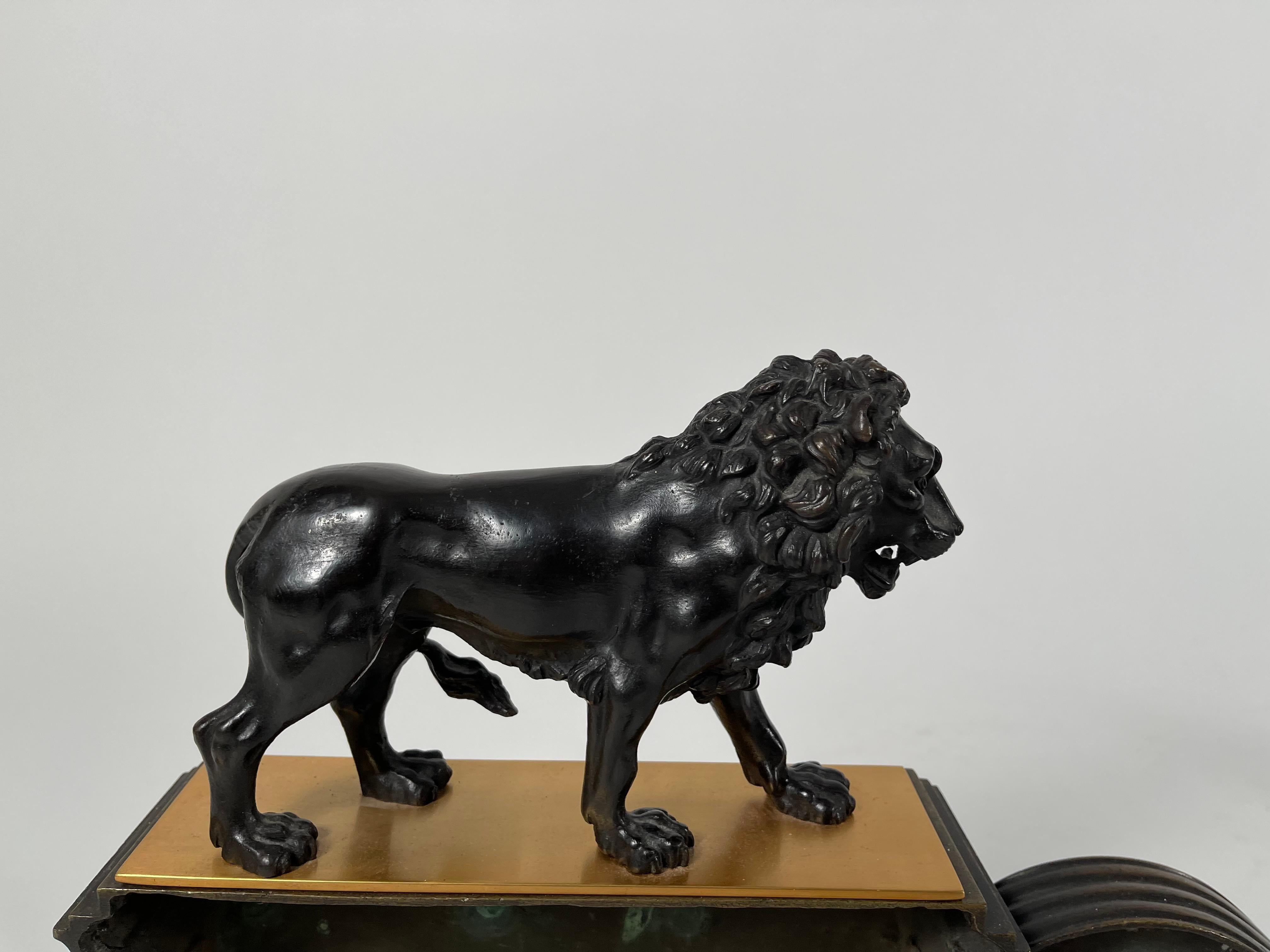 French Neoclassical Gilt Bronze Lion Fireplace Fender Adjustable Width In Good Condition In Essex, MA