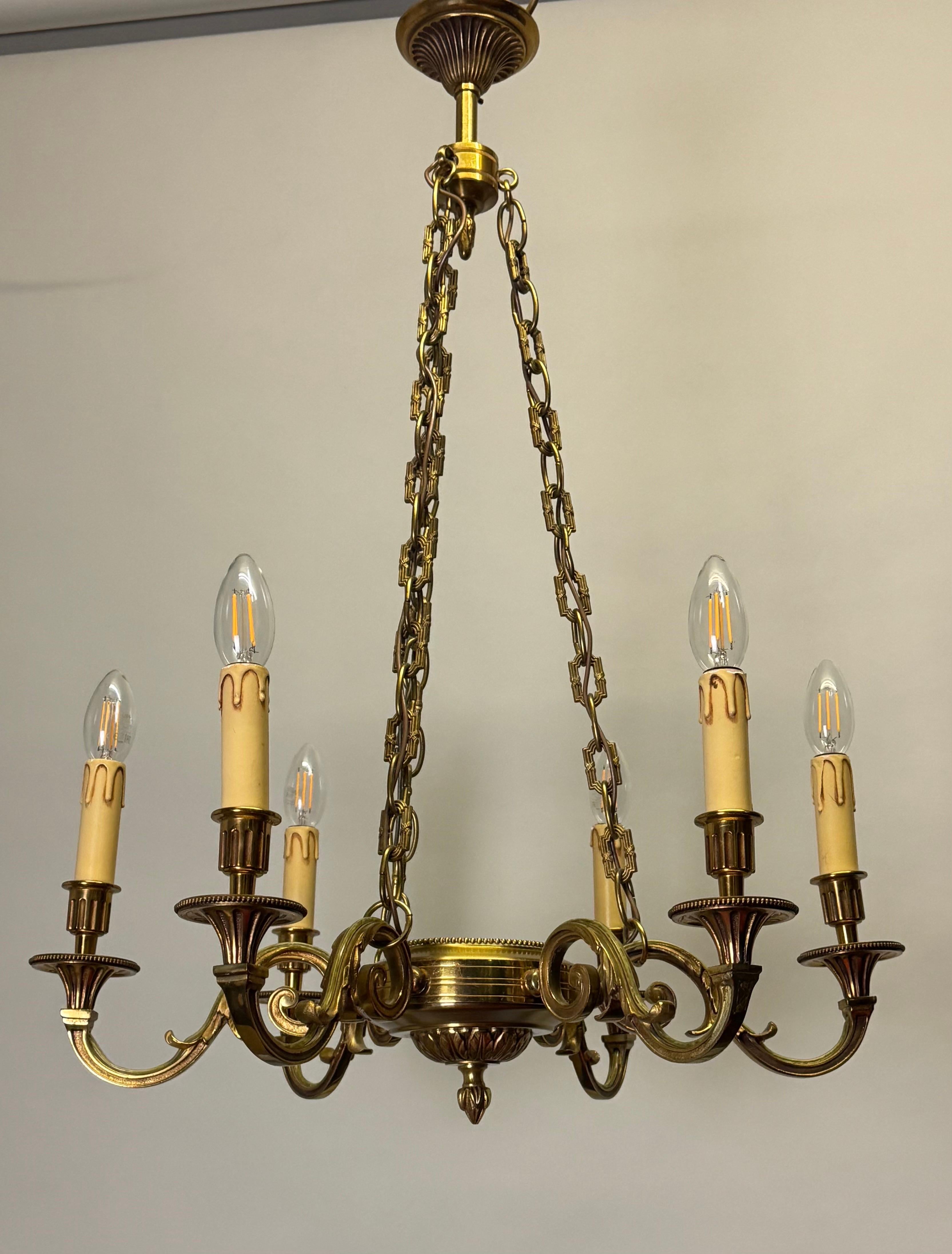 Französischer Kronleuchter im neoklassizistischen Empire-Stil aus Bronze von Lucien Gau, 1970er Jahre im Angebot 6