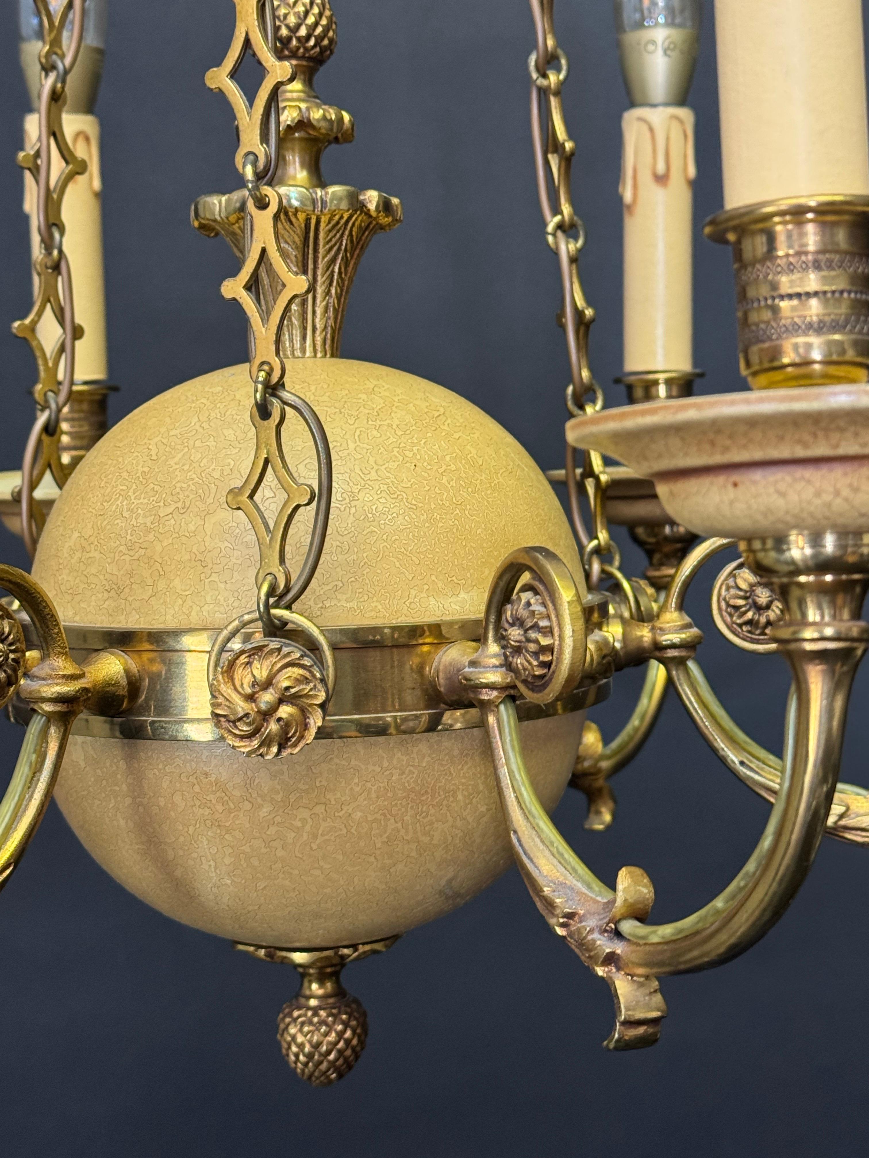 Lampadario neoclassico francese in stile impero, finitura bronzo e crepe, anni '70 in vendita 1