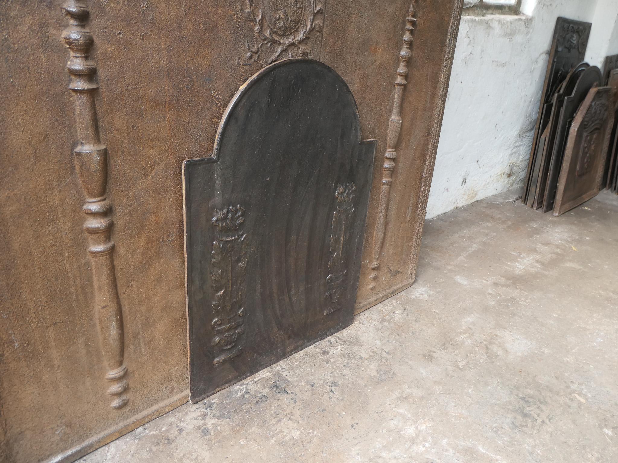 French Neoclassical Fireback / Backsplash, 18th - 19th Century For Sale 6