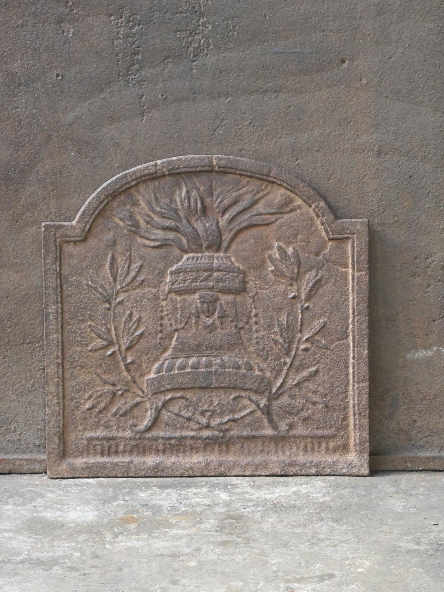French Neoclassical Fireback / Backsplash, 18th-19th Century In Good Condition For Sale In Soest, NL