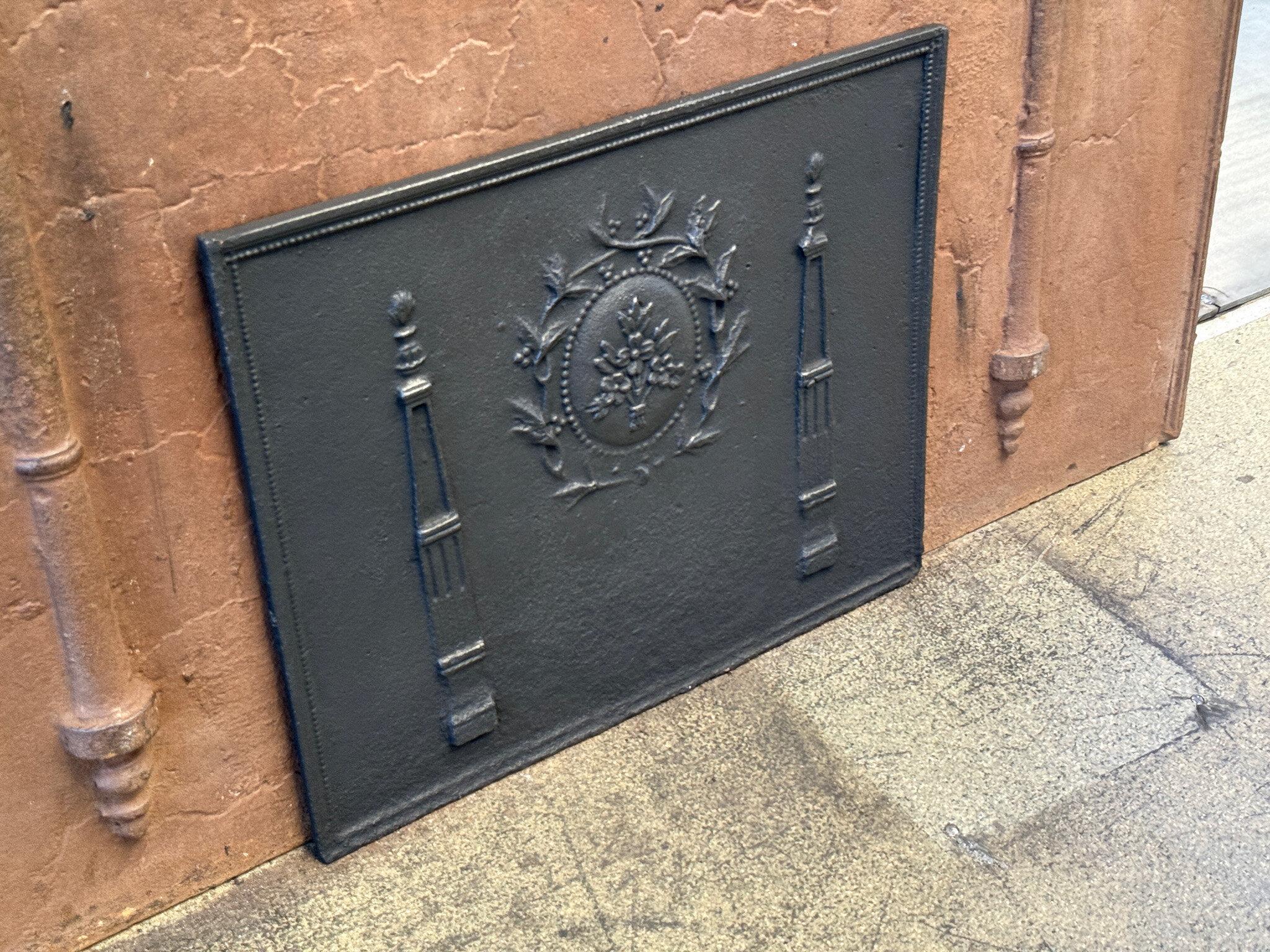 French Neoclassical Fireback / Backsplash, Early 19th Century Period For Sale 1