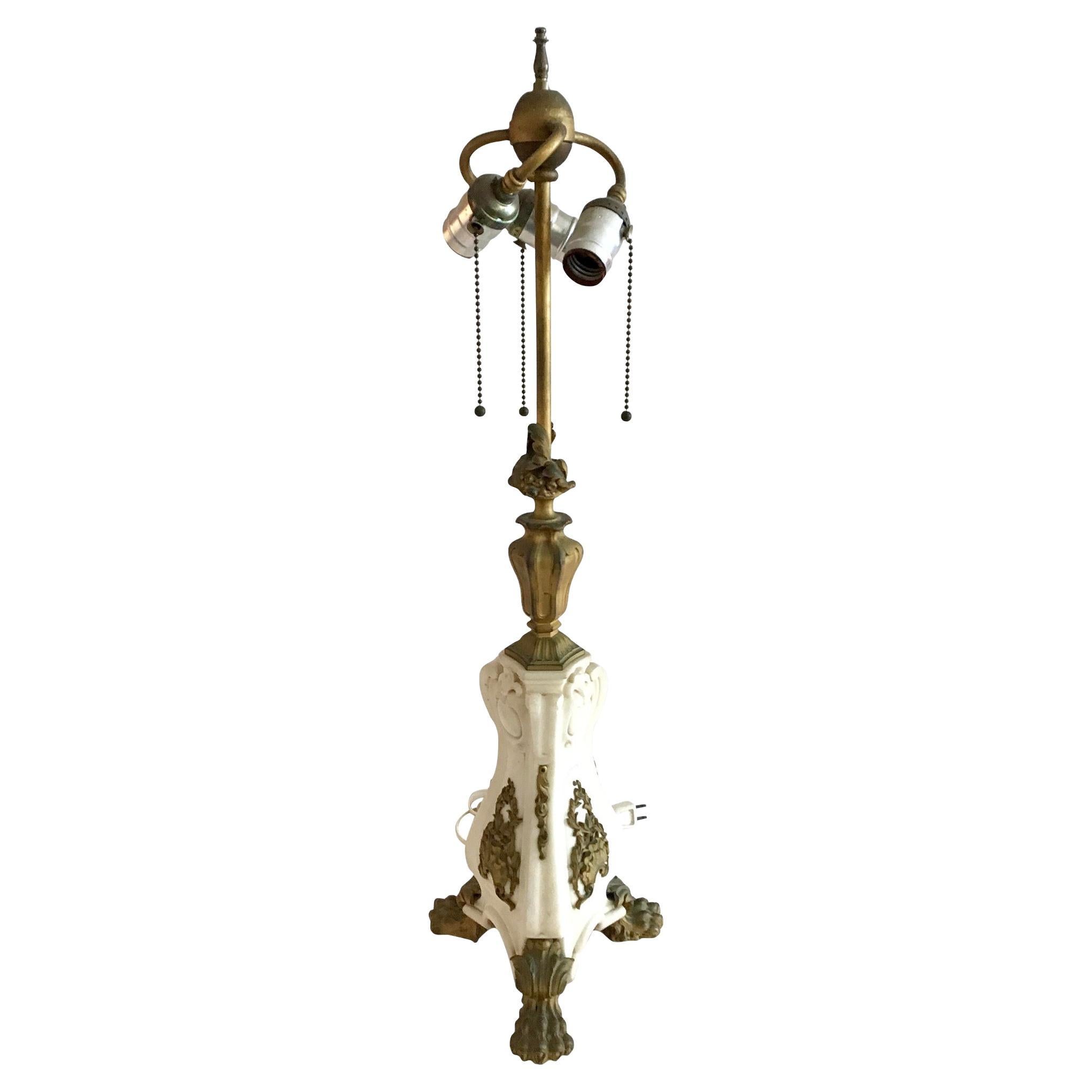 Lampe néoclassique française en bronze doré et marbre
