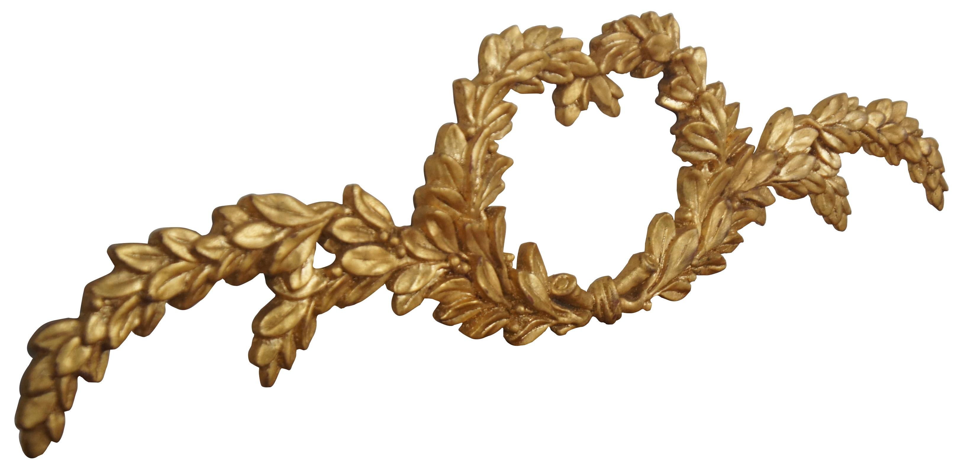 French Neoclassical Gold Giltwood Laurel Wreath Garland Pediment Wall Plaque In Good Condition In Dayton, OH