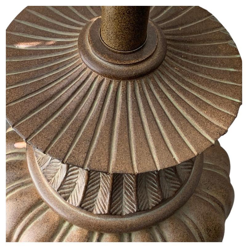 Sculpté Lampe néoclassique française en vente