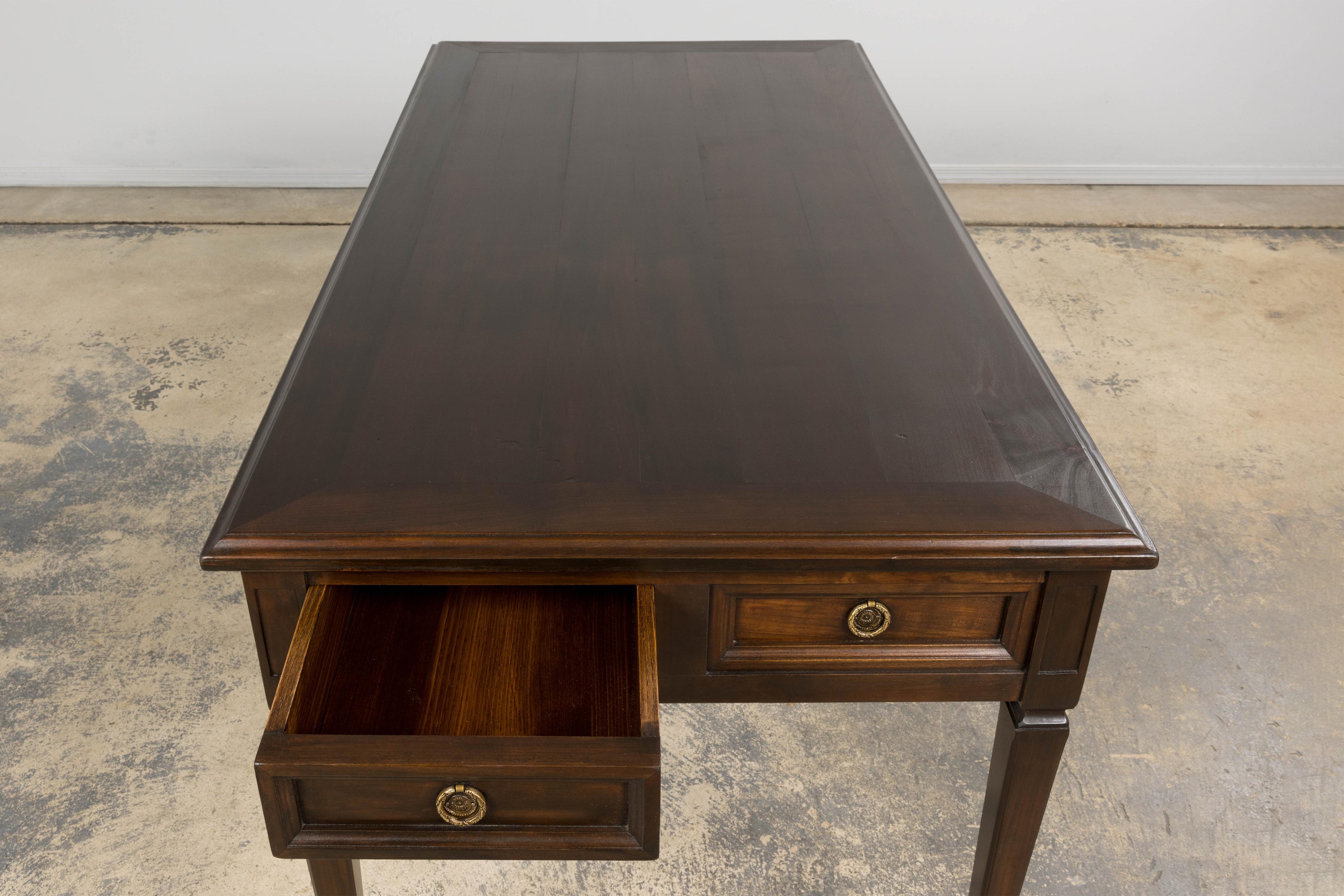 Bureau néoclassique français en érable de style Louis XVI en vente 6