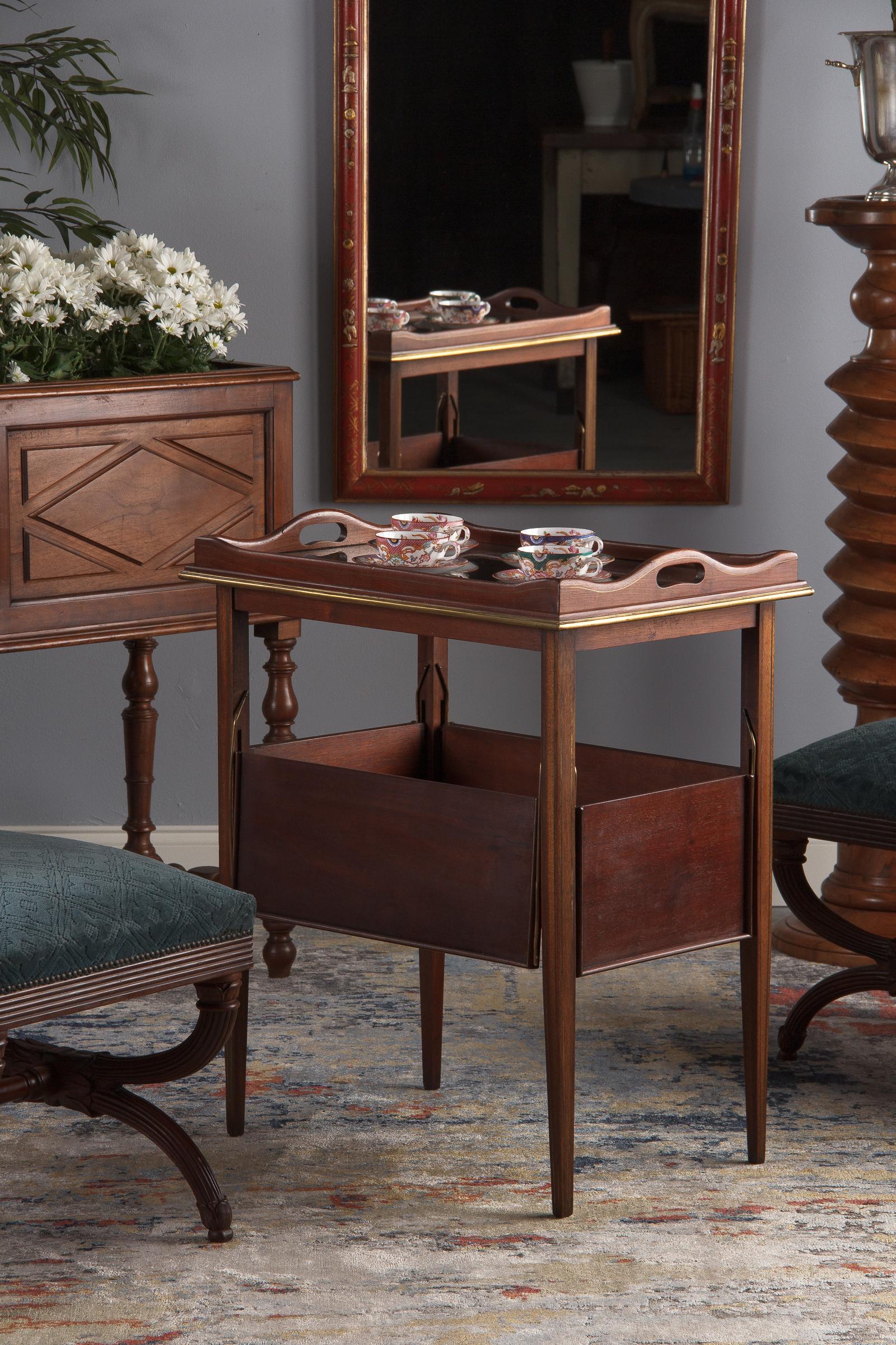 French Neoclassical Mahogany and Rosewood Serving Table, 1920s In Good Condition In Austin, TX