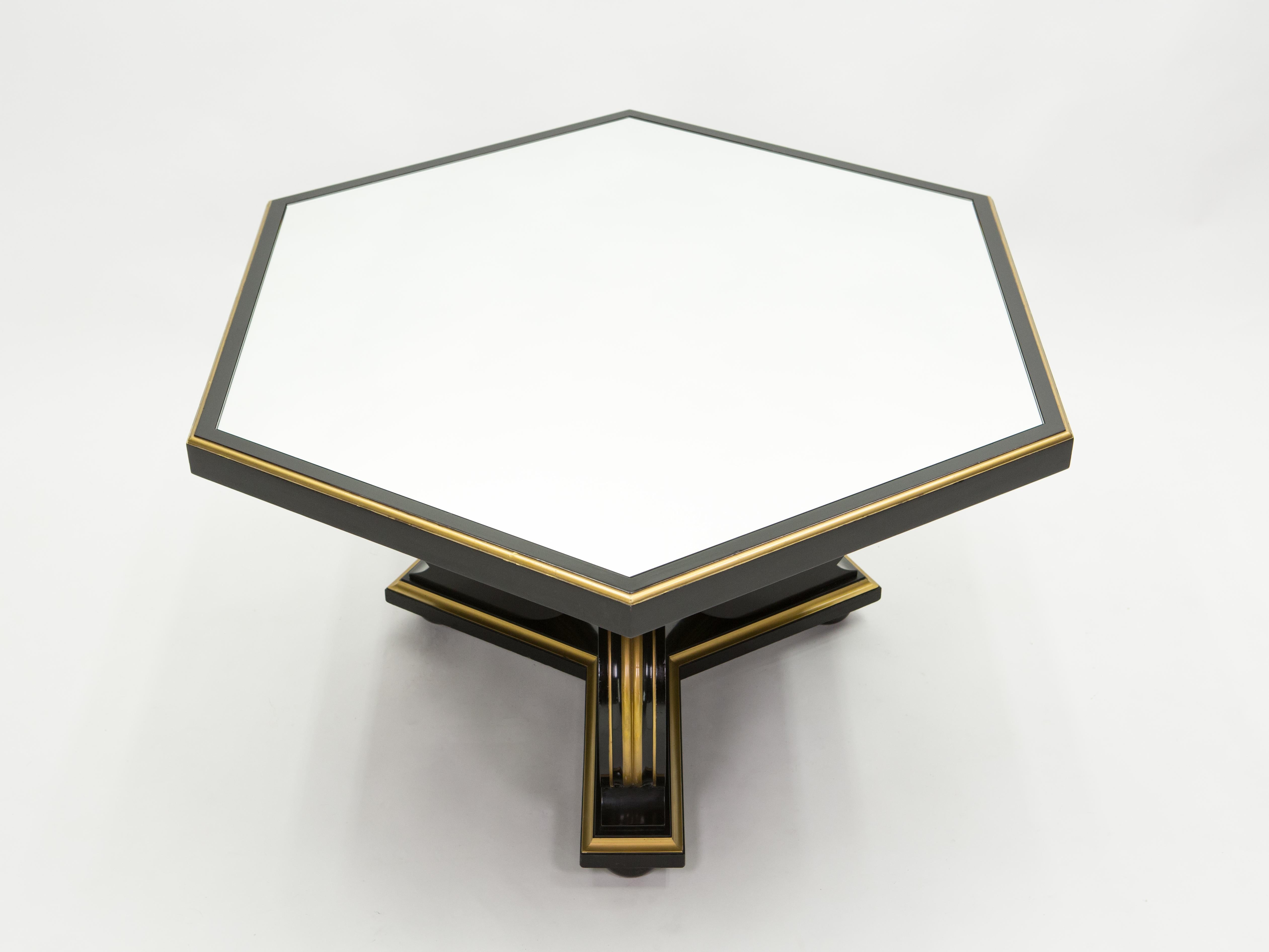Français Table néoclassique française Maurice Hirsch en miroir doré noir, années 1970 en vente
