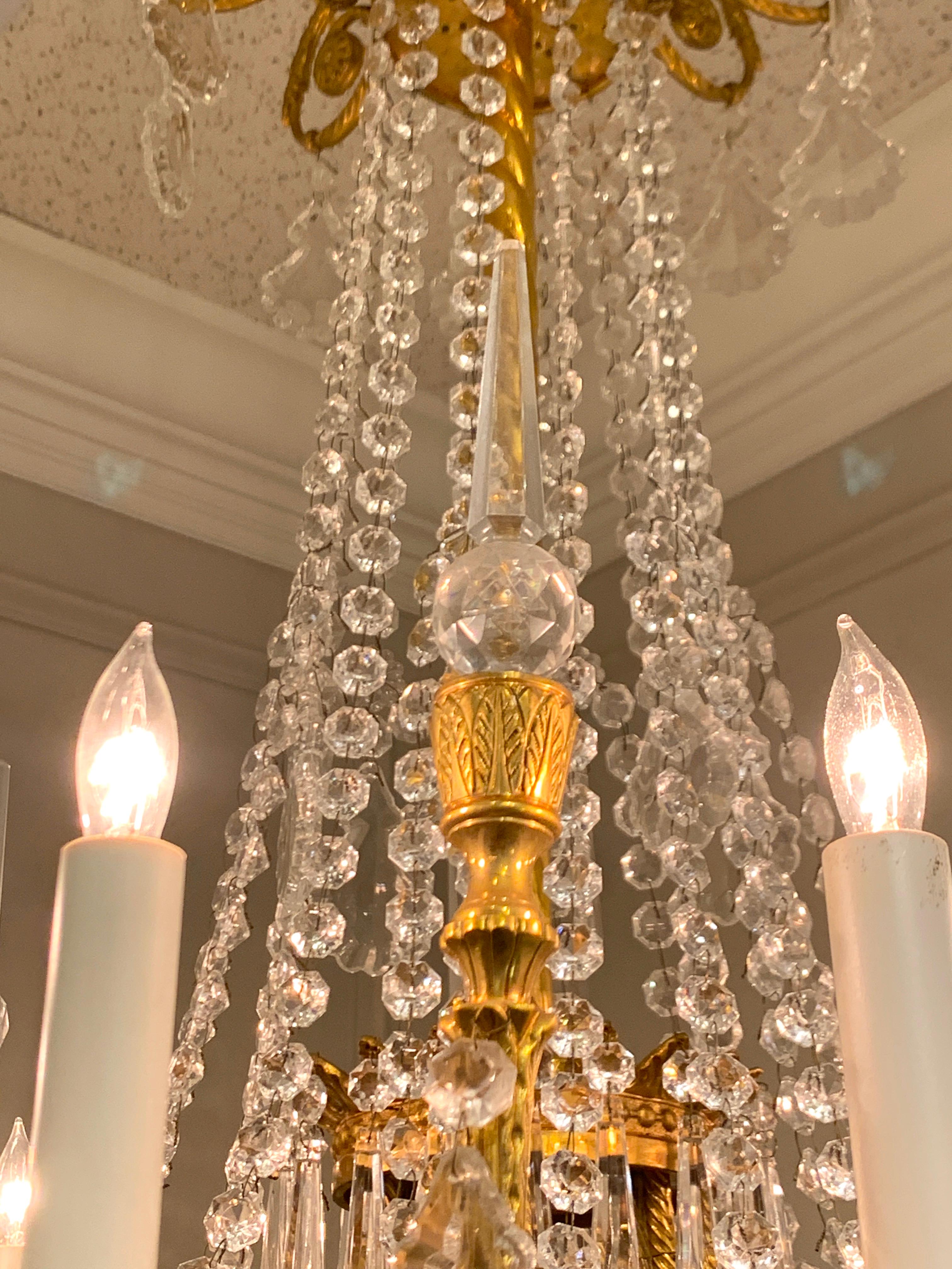 French Neoclassical Ormolu and Crystal 12-Light Chandelier, Paris, circa 1910 For Sale 2