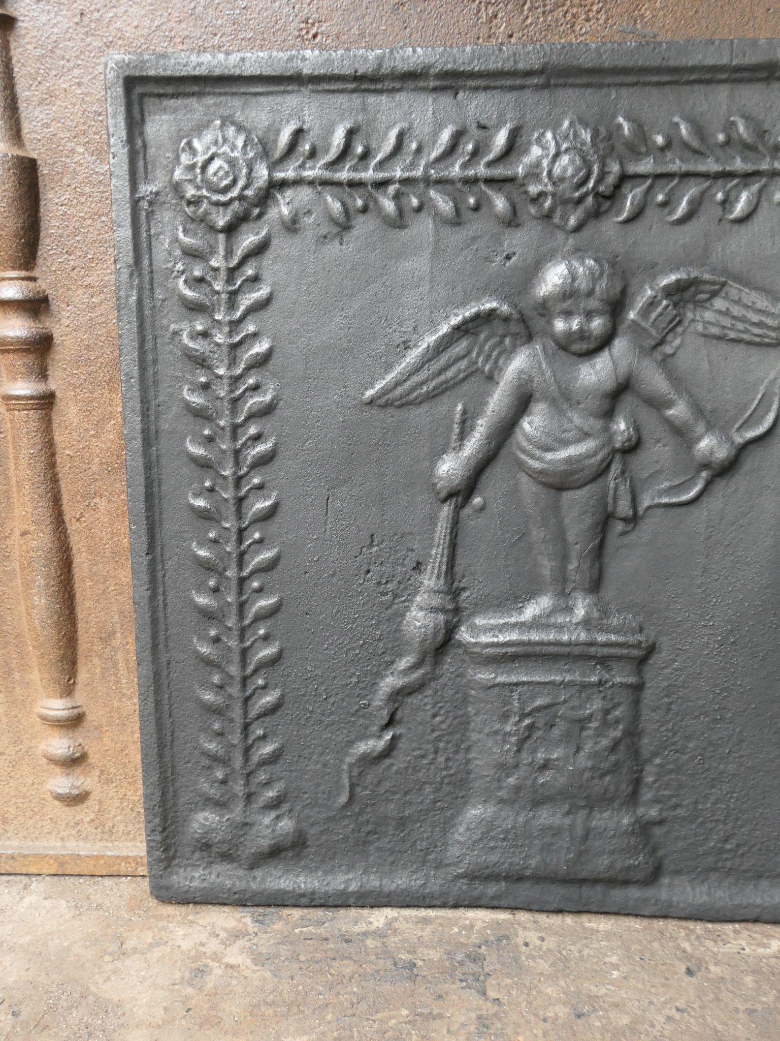 Fer Plaque de cheminée / dosseret d'époque néoclassique française, début C.C.