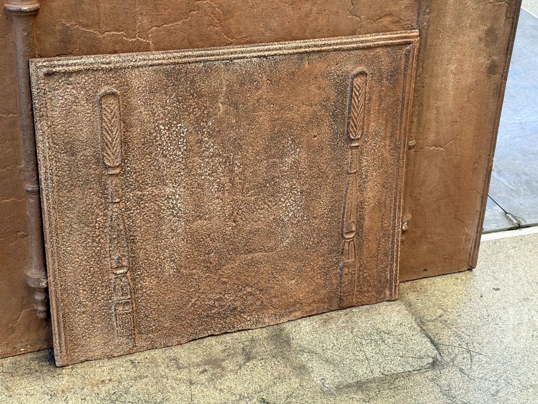 Francese Rivestimento per caminetto / backsplash di epoca neoclassica francese, inizio XIX secolo. in vendita