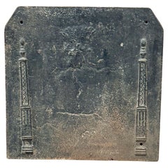 Plaque de cheminée d'époque néoclassique française, début du 19ème siècle.