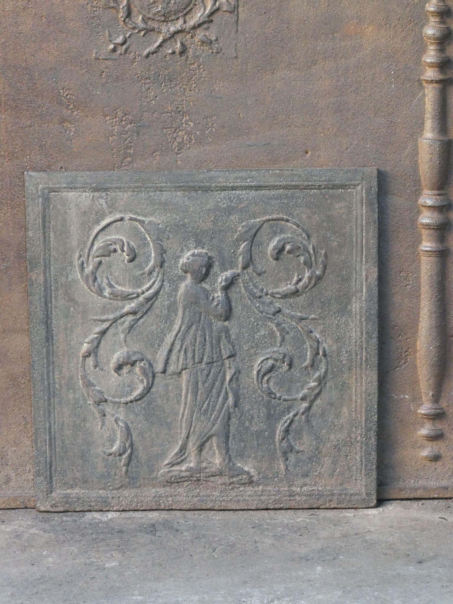 Néoclassique Plaque de cheminée « Lady » d'époque néoclassique française, 19ème siècle en vente