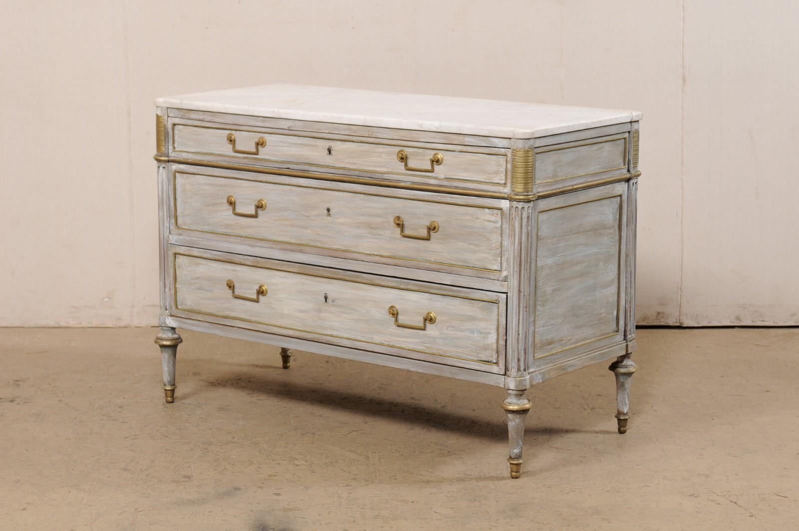 French Neoclassical Period Marble Top Chest, Early 19th C. In Good Condition In Atlanta, GA