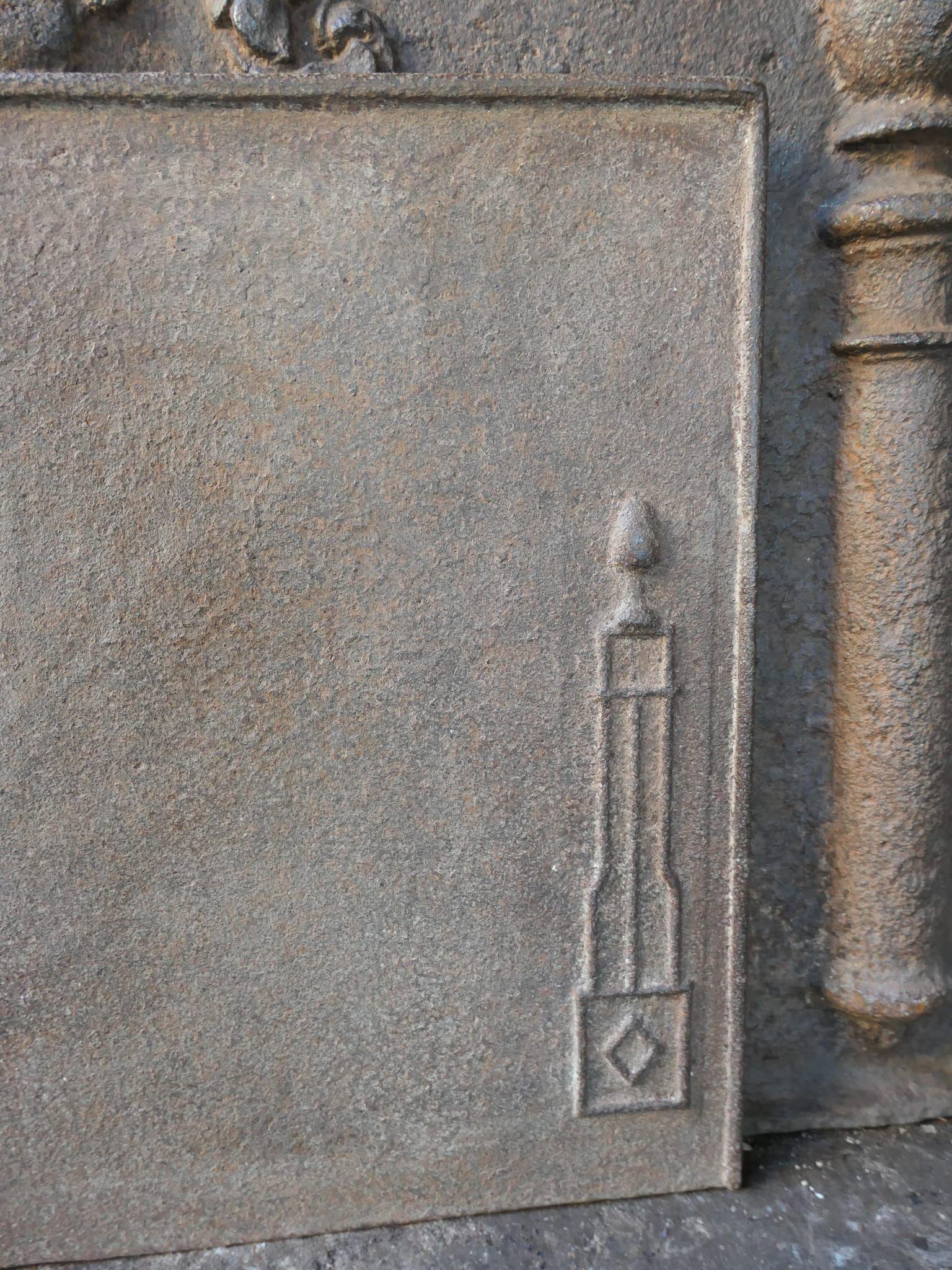 Moulage Plaque de cheminée / dosseret 