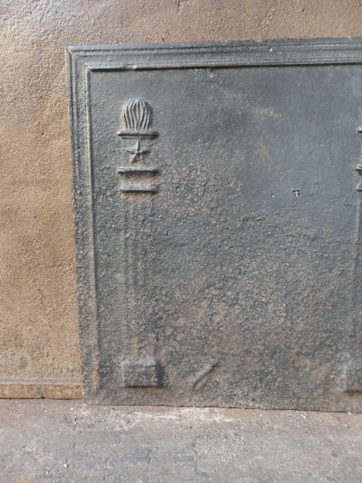 French Neoclassical 'Pillars of Freedom' Fireback / Backsplash, Early 19th C For Sale 4