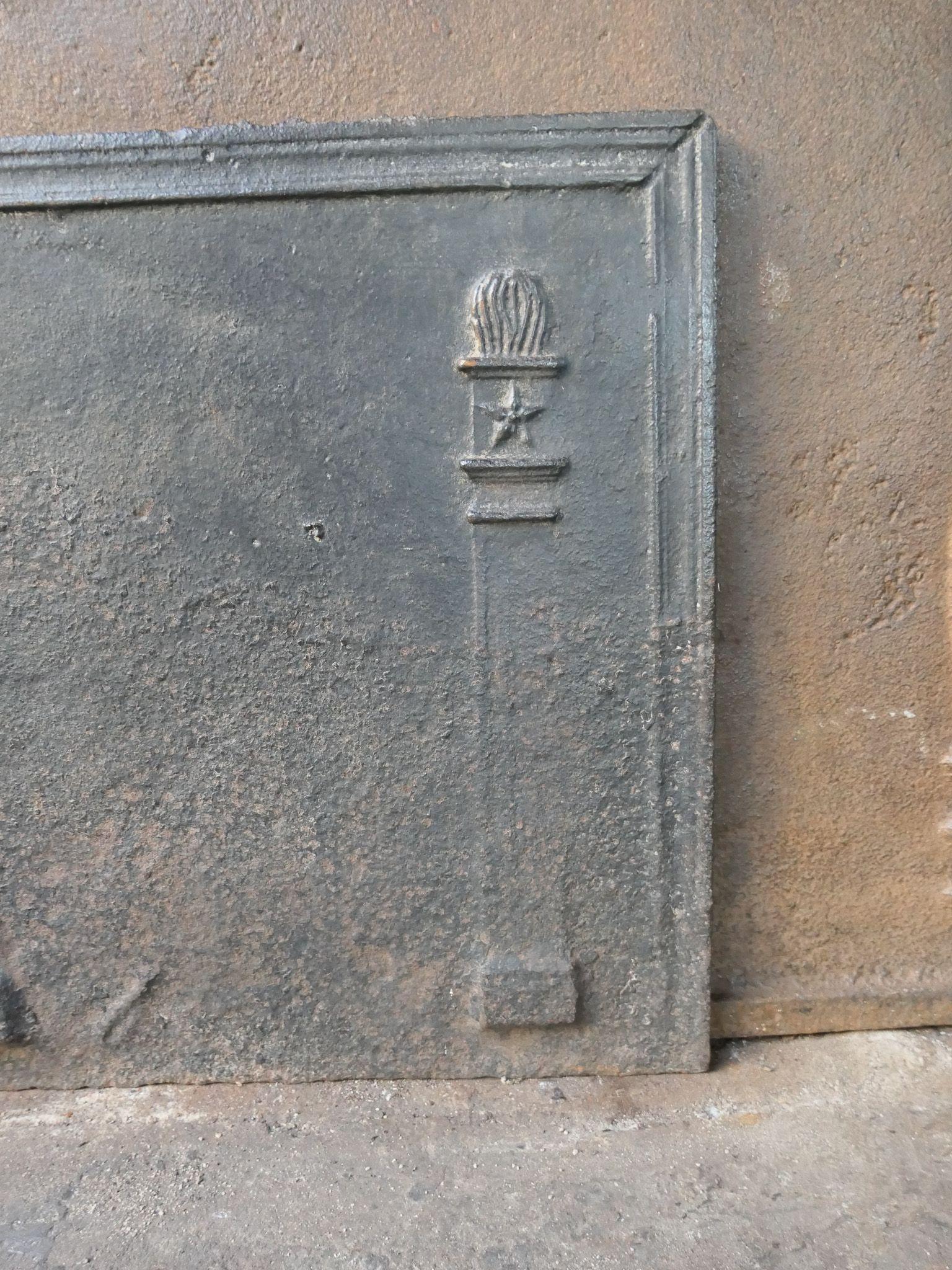 French Neoclassical 'Pillars of Freedom' Fireback / Backsplash, Early 19th C For Sale 3