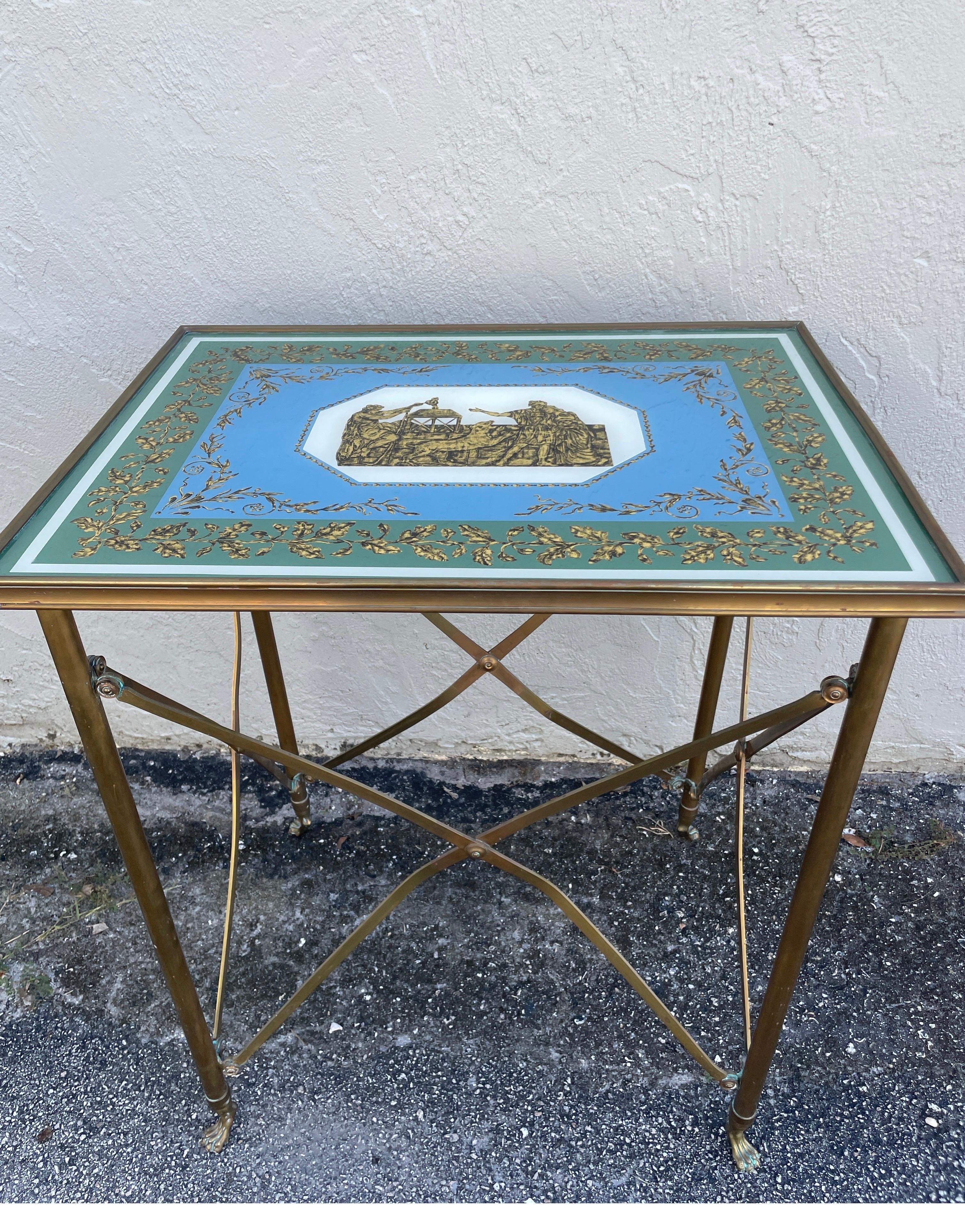 20ième siècle Table d'appoint de style néoclassique français Rare Eglomise Campaigner Style en vente