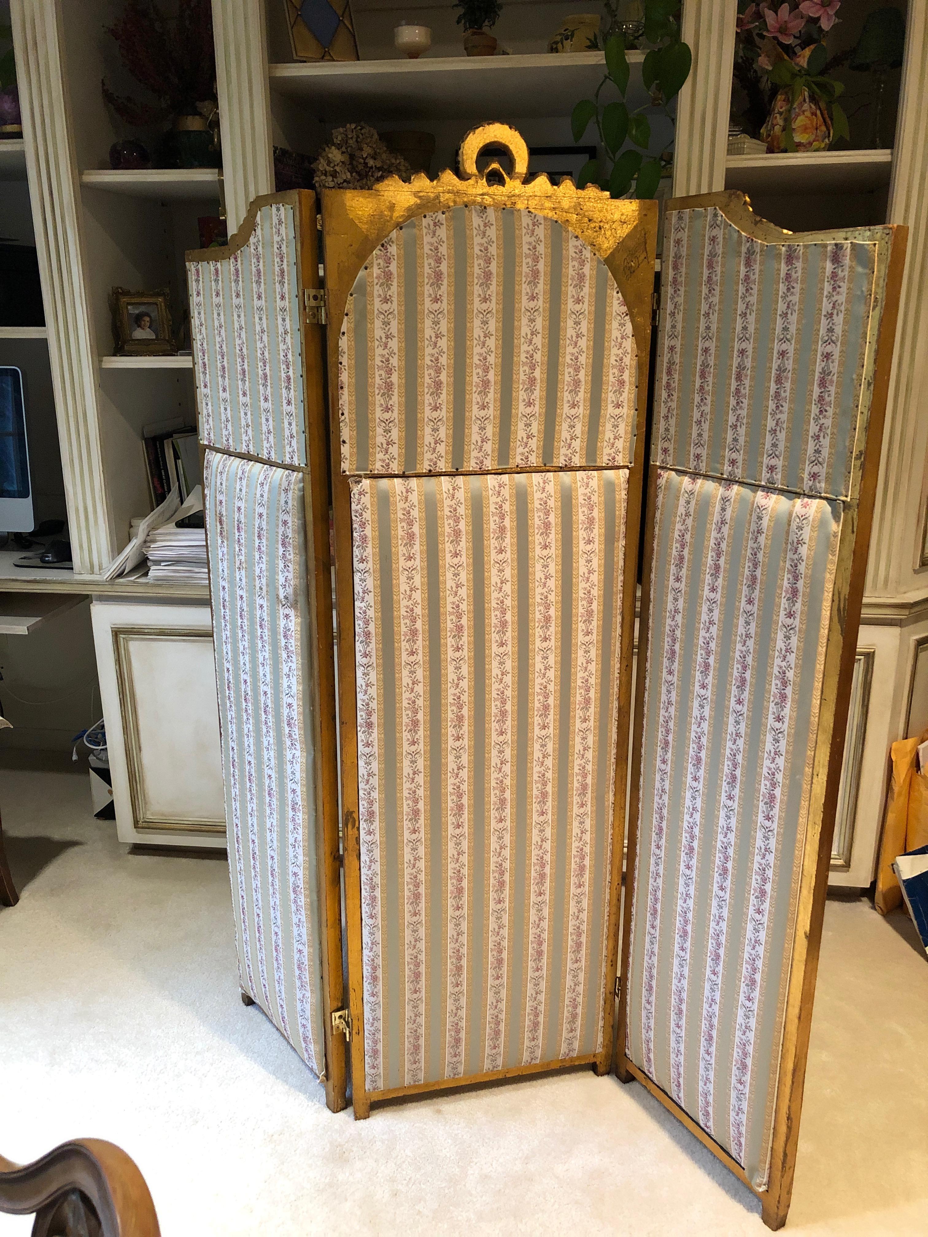 French Neoclassical Revival Giltwood Mirror and Upholstered 3-Panel Screen For Sale 5