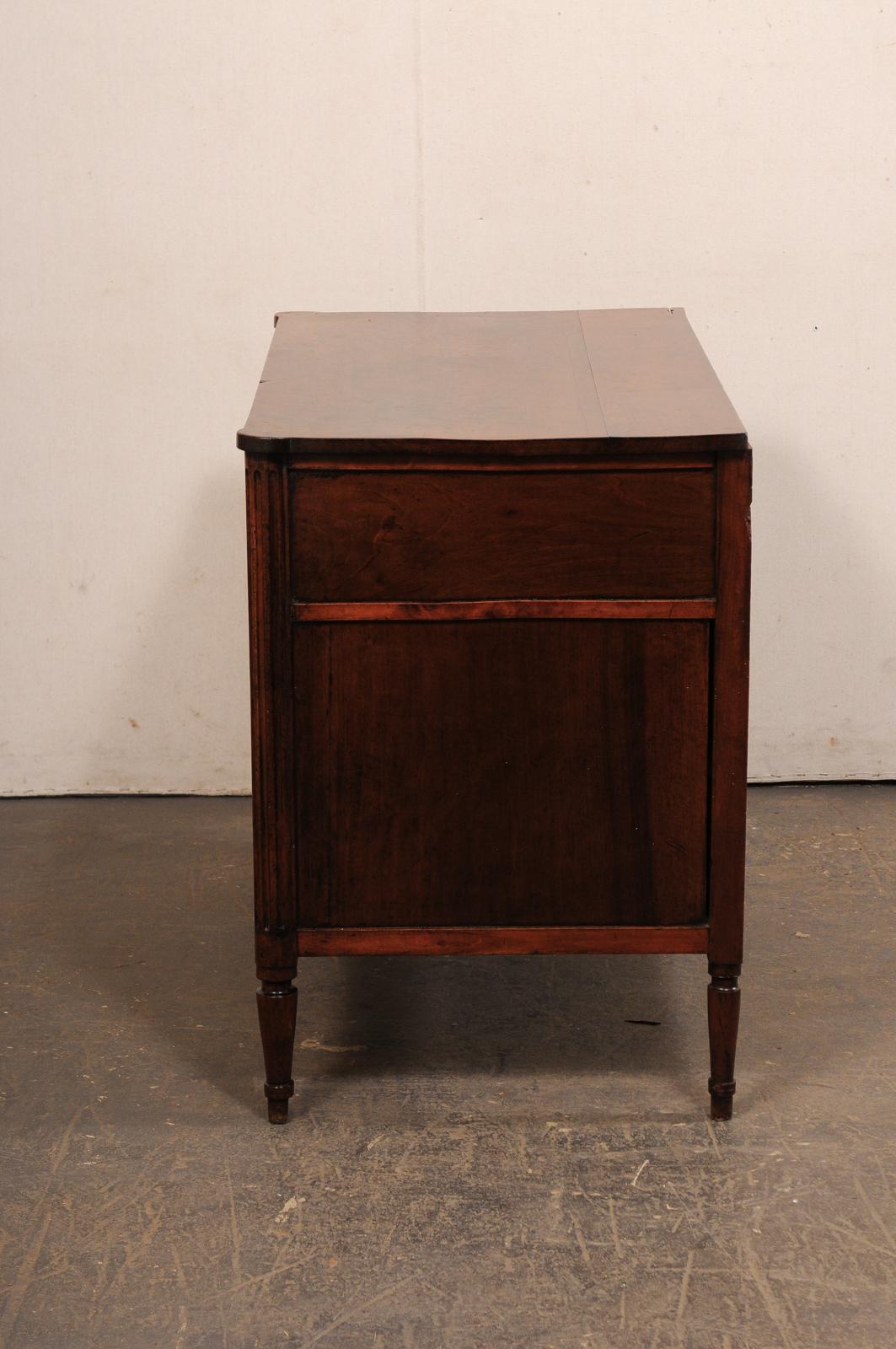 Commode a 3 cassetti in stile neoclassico francese, XIX secolo in vendita 1