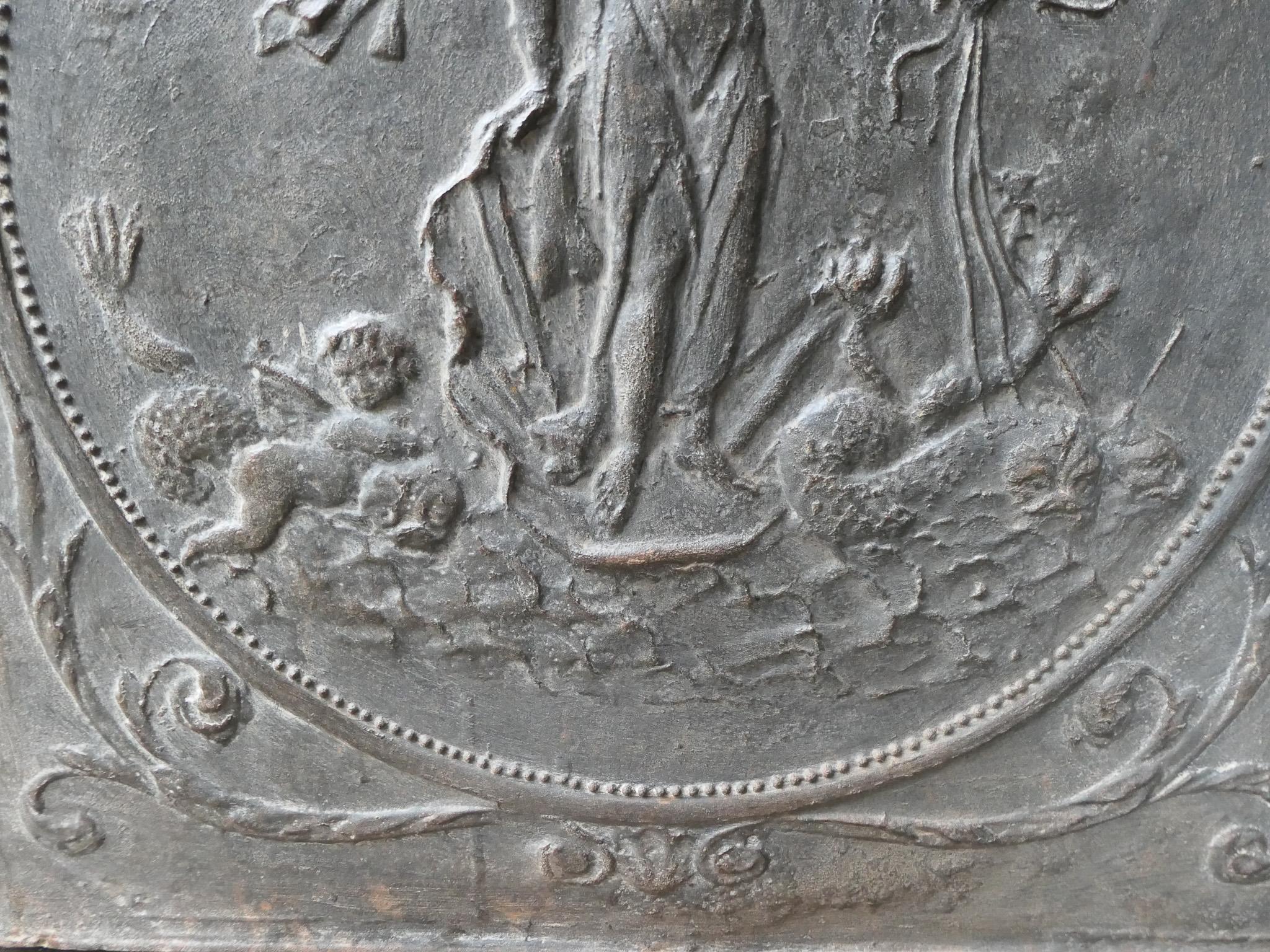Plaque de cheminée / crédence de style néoclassique français « Amphitrite », 20e siècle en vente 2